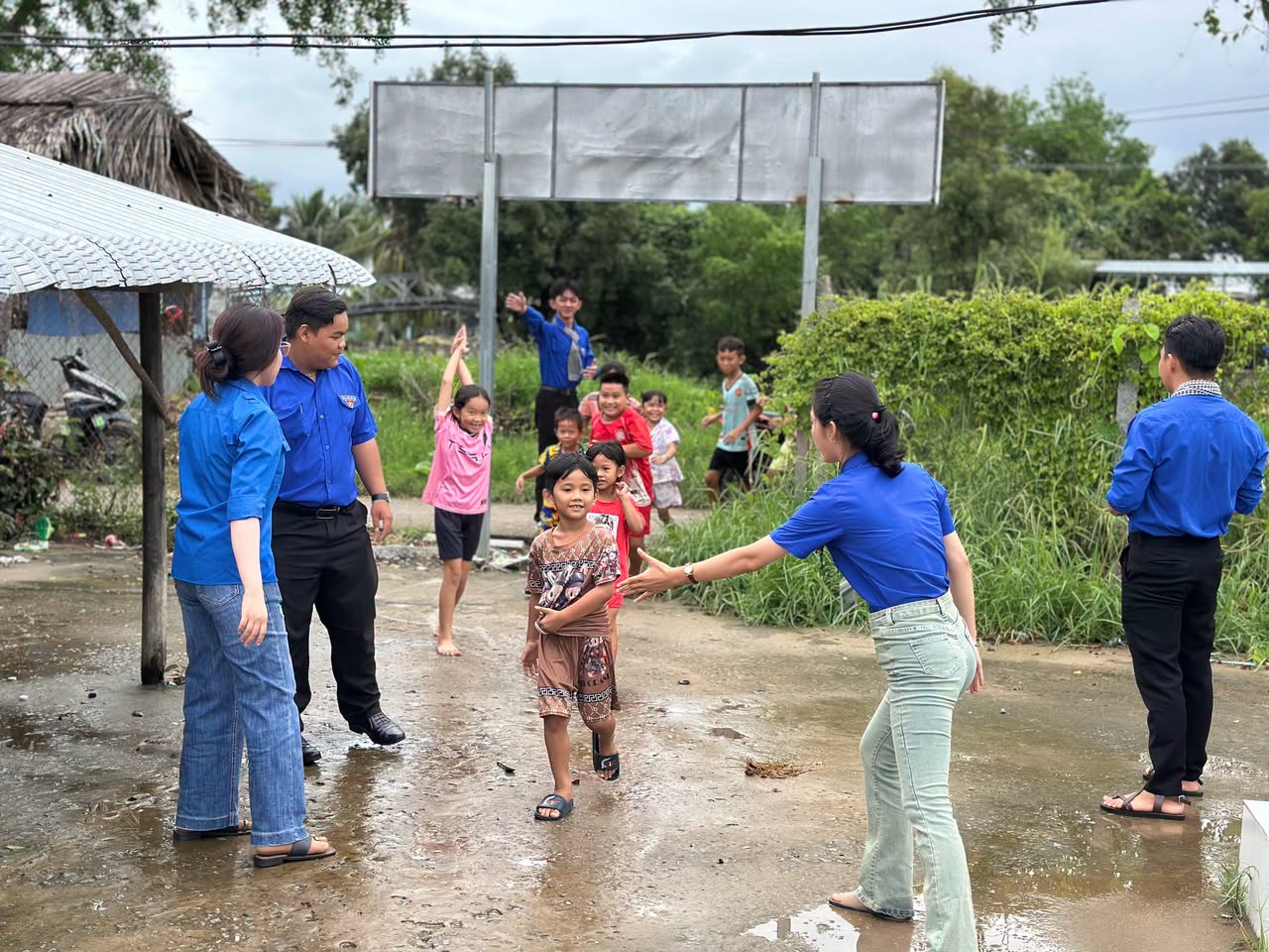 CAO ĐẲNG KIÊN GIANG – TÂY YÊN: TRANG BỊ KỸ NĂNG PHÒNG CHỐNG ĐUỐI NƯỚC – SINH HOẠT THIẾU NHI ĐỊA BÀN DÂN CƯ