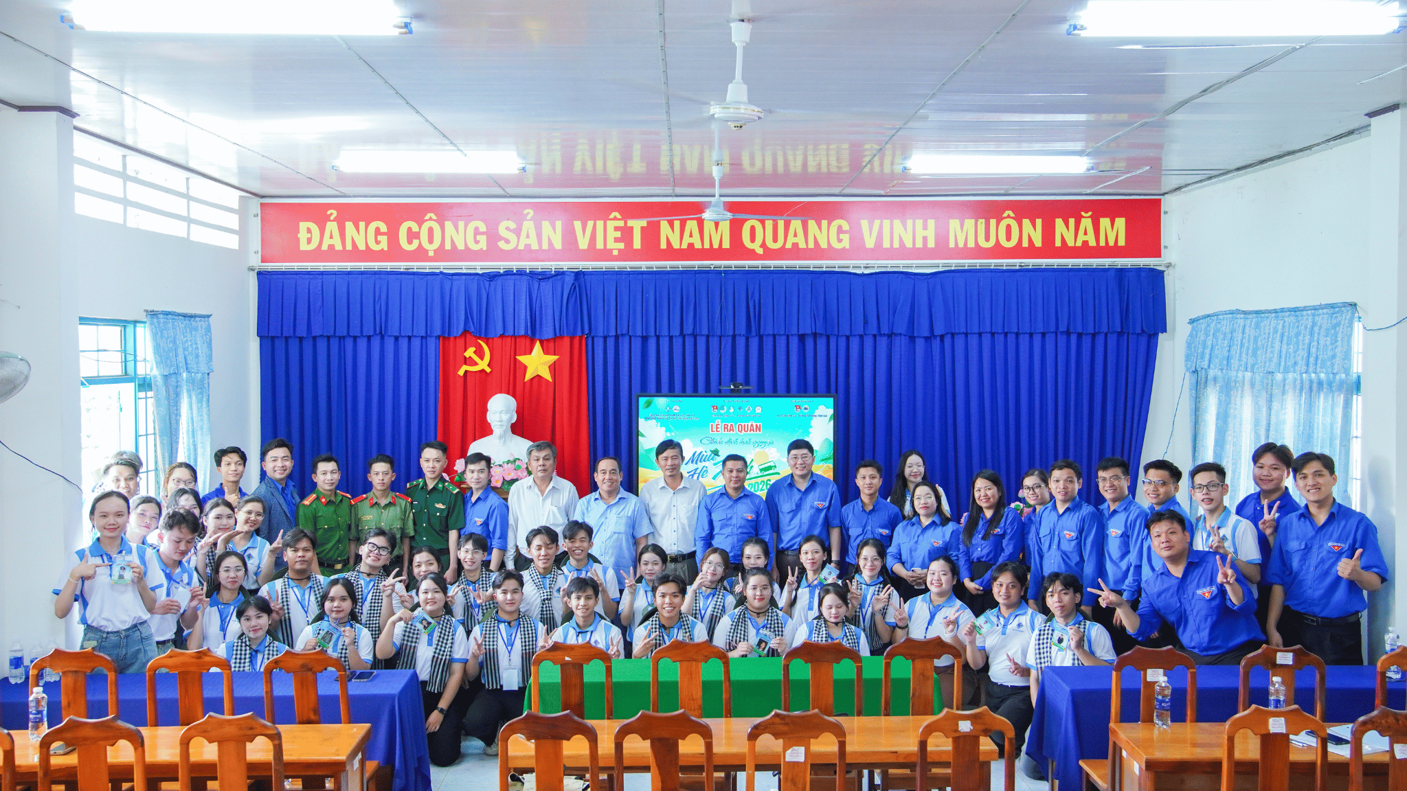 Đội hình Mùa hè xanh Liên chi hội sinh viên An Giang