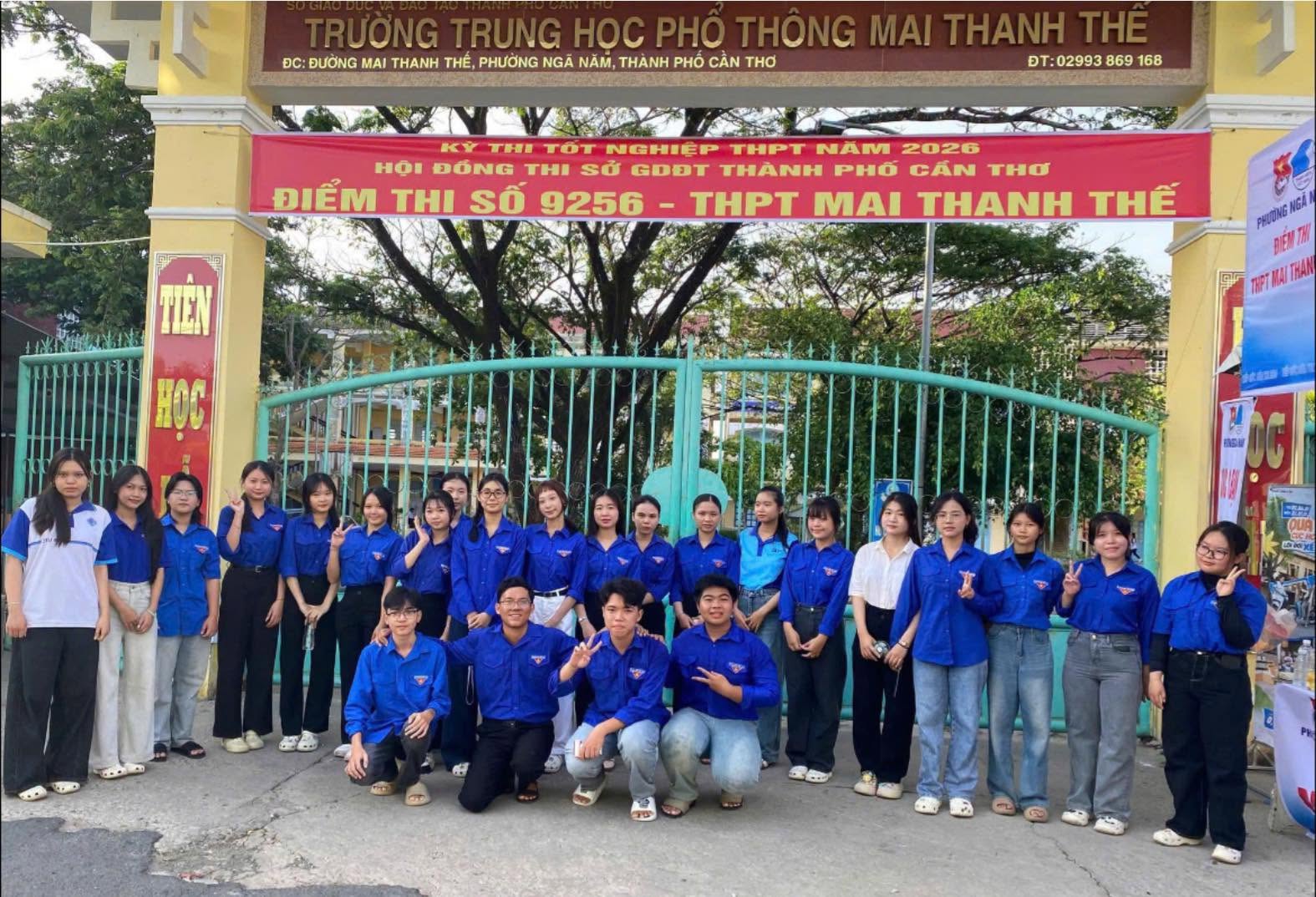 Đội hình Mùa hè xanh Chi hội sinh viên Ngã Năm