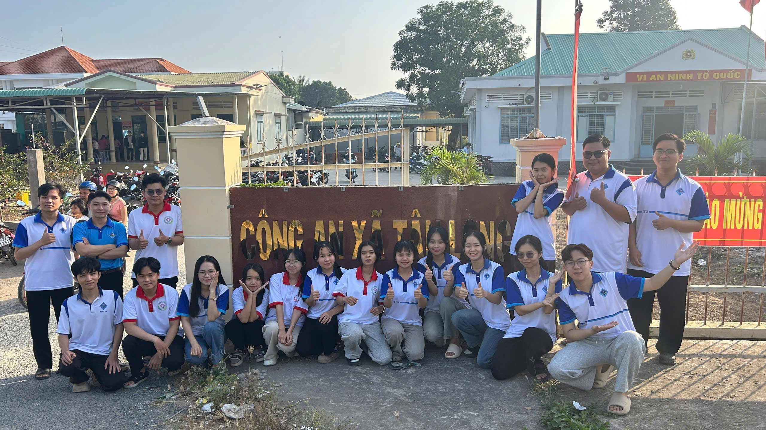Đội hình Mùa hè xanh Chi hội sinh viên Tân Long