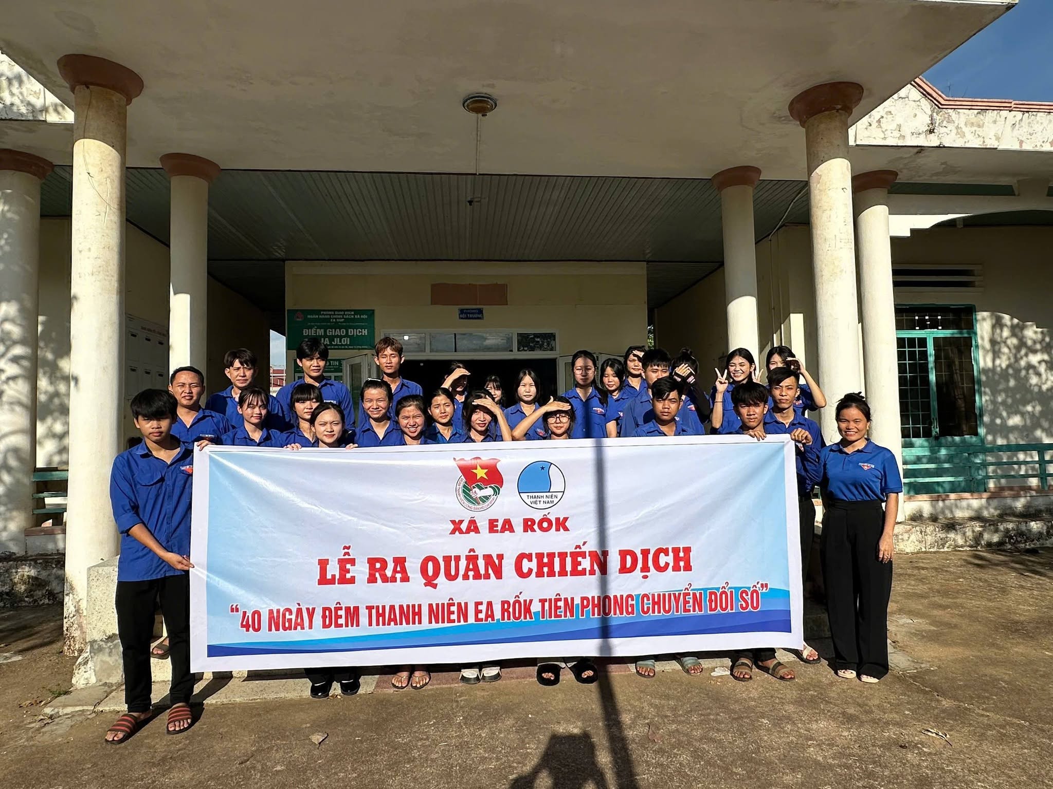 Đội hình thanh niên tình nguyện mùa hè số cùng Vined