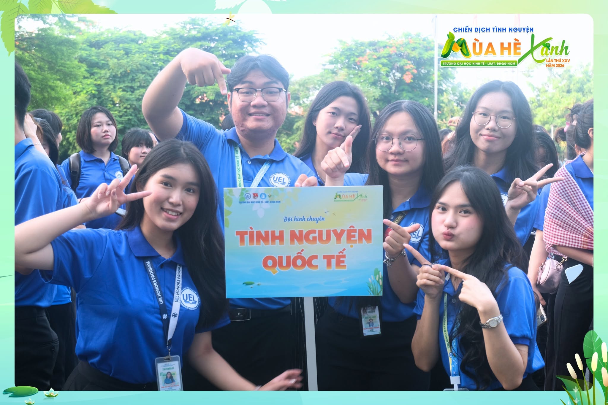 Đội hình Chuyên Tình nguyện quốc tế