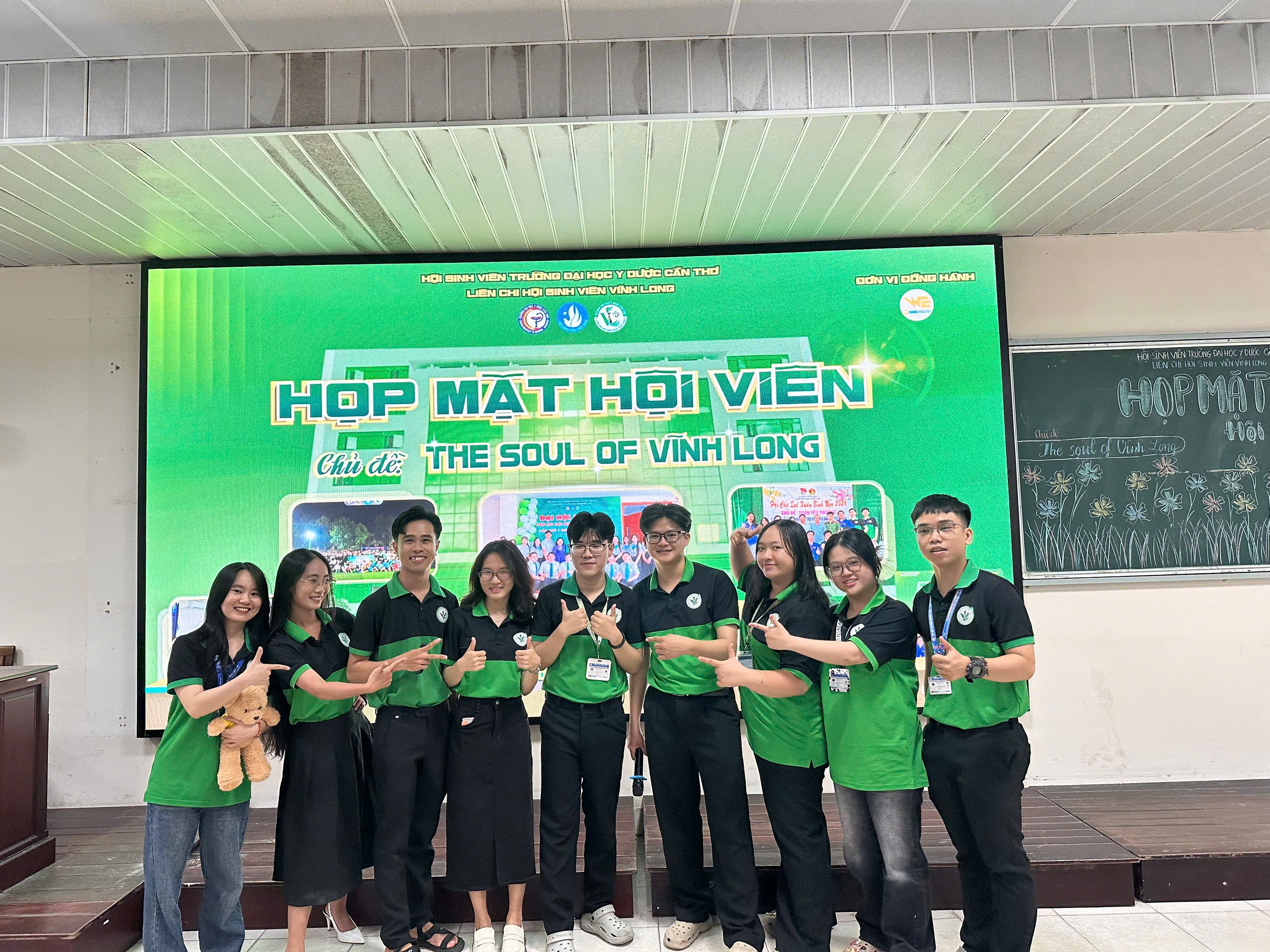 Đội hình Mùa hè xanh Liên Chi hội Sinh viên Vĩnh Long