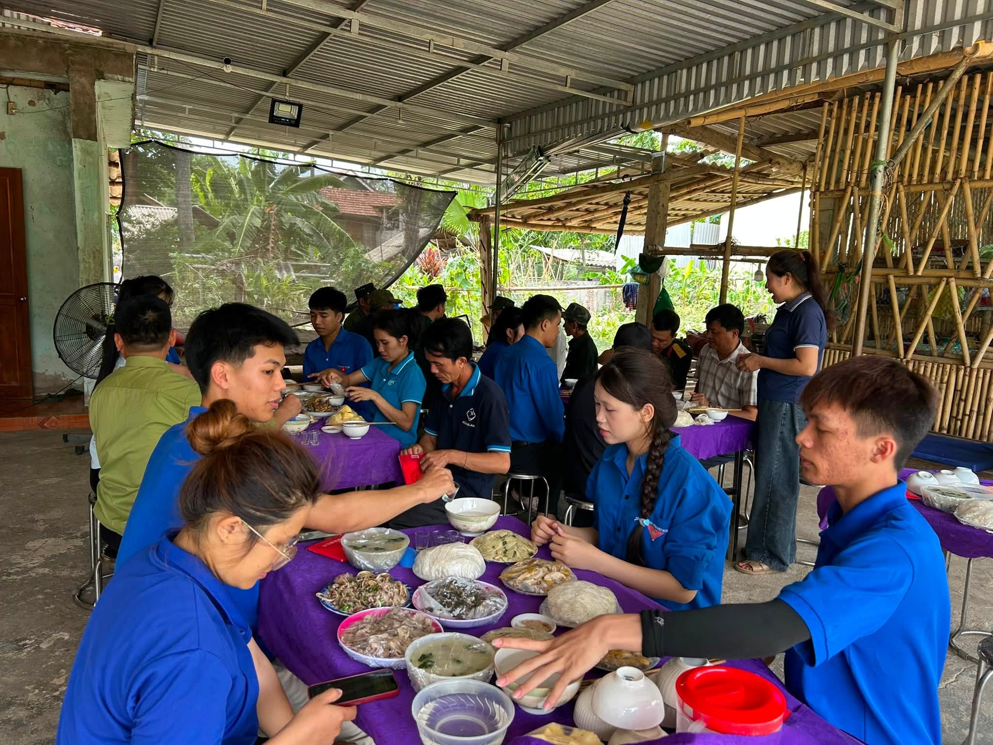 TÌNH THẮM KHÓI BẾP: BỮA CƠM TRI ÂN – TRÒN VẸN TÌNH NGHĨA