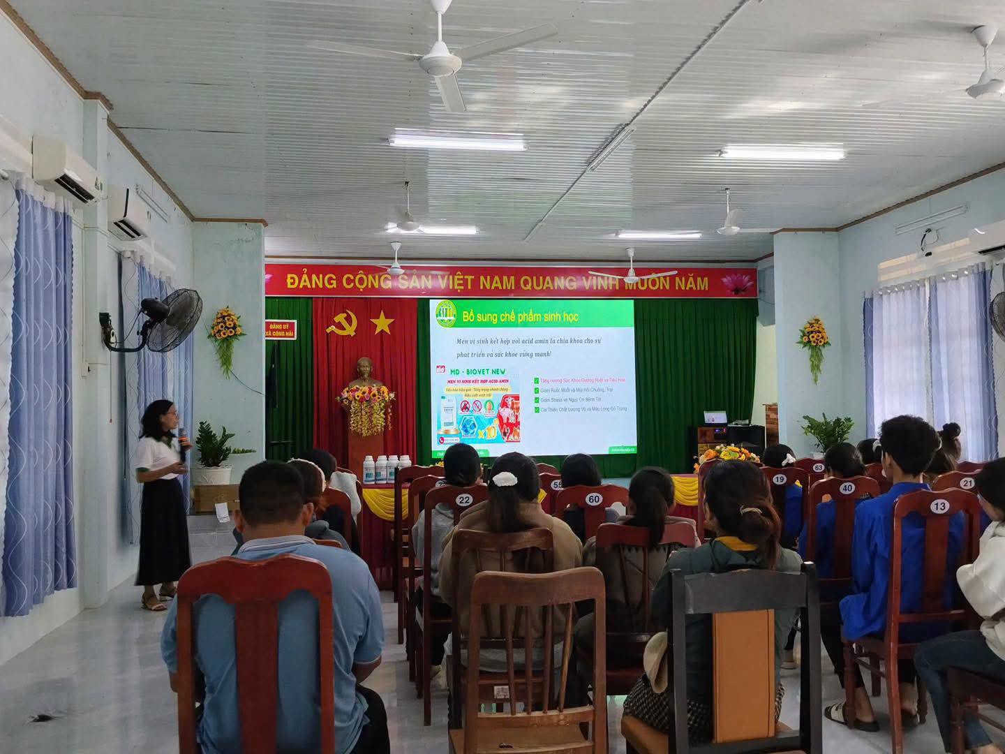 TẬP HUẤN PHÁT TRIỂN CHĂN NUÔI GÀ THẢO DƯỢC THEO HƯỚNG HỮU CƠ – LAN TỎA MÔ HÌNH NÔNG NGHIỆP BỀN VỮNG