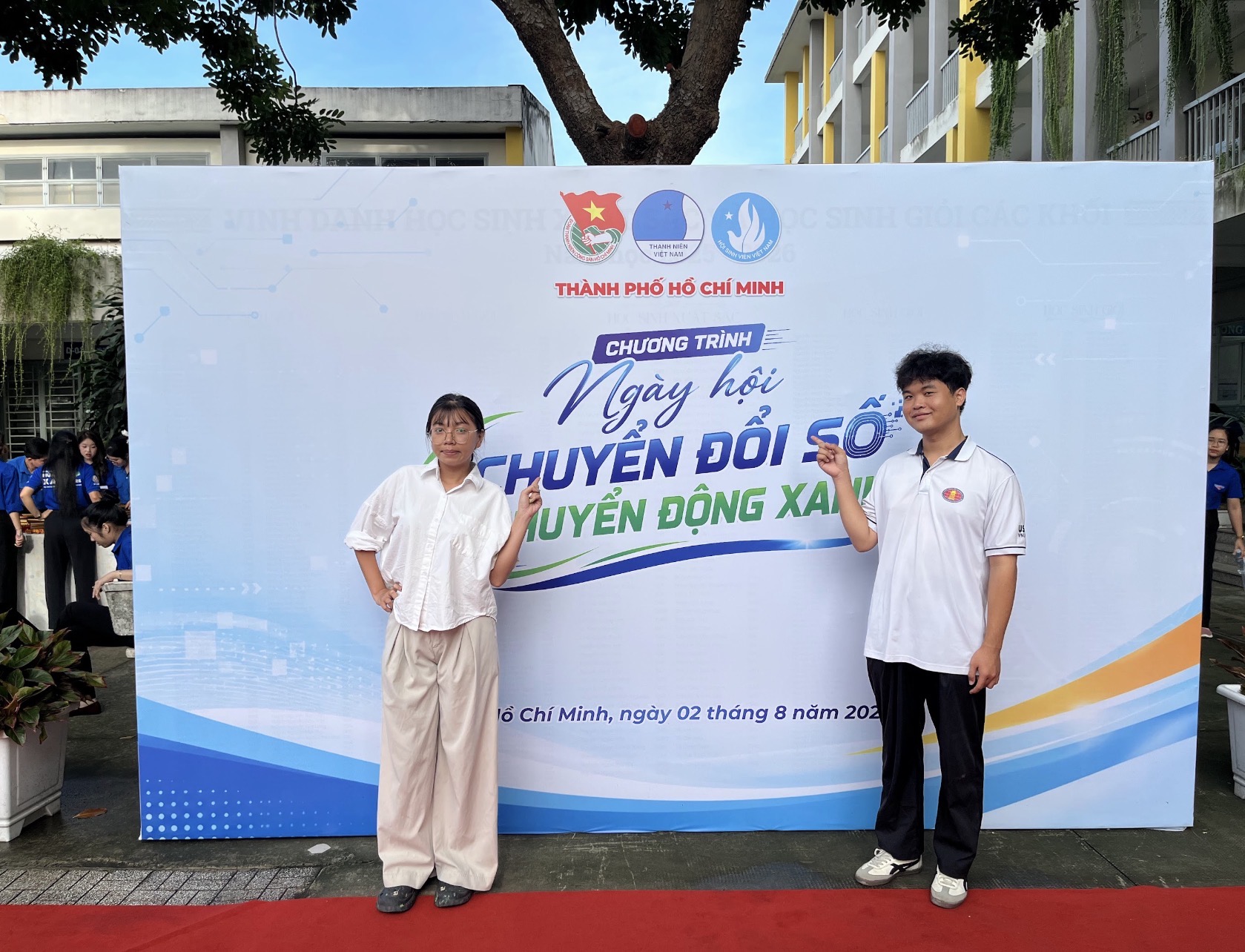 Tham dự Ngày cao điểm "Chuyển đổi số - Chuyển động xanh"