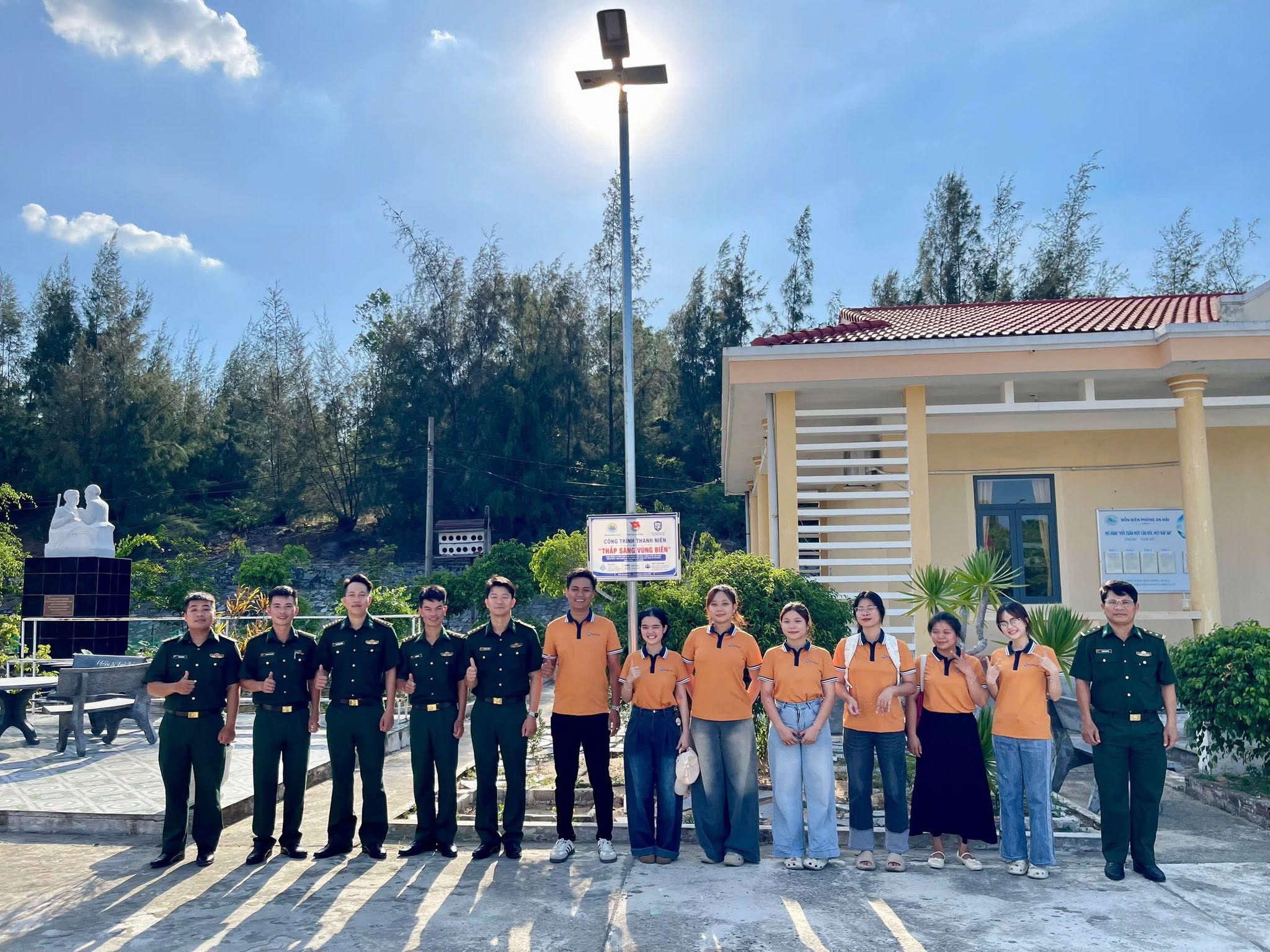 Công trình Thanh niên "Thắp sáng vùng biên" - Đồn Biên Phòng An Hải
