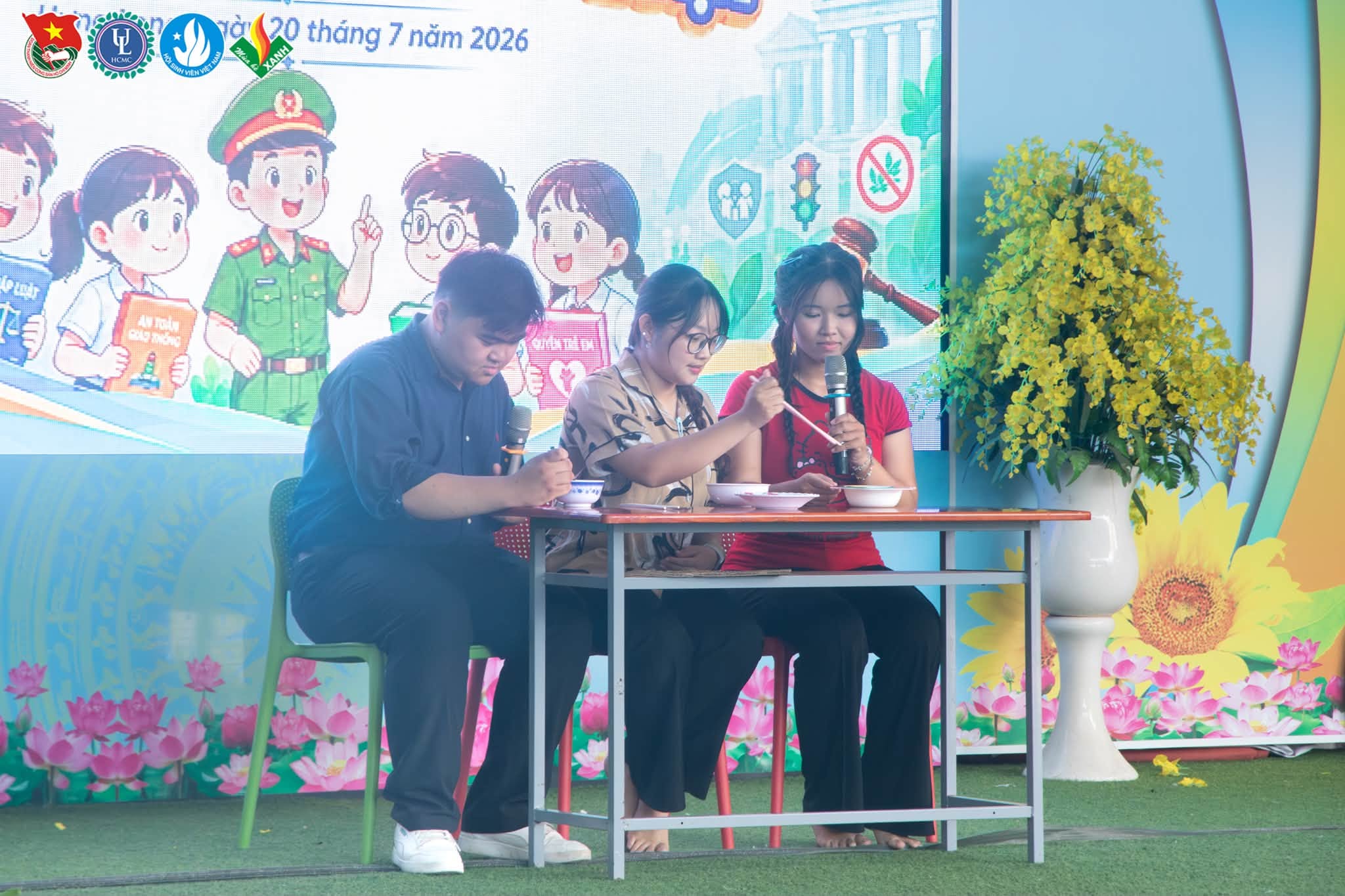 Kịch tuyên truyền chủ đề: “Bạo lực gia đình” và Lễ hội thiếu nhi tại xã Hưng Long, TP. HCM