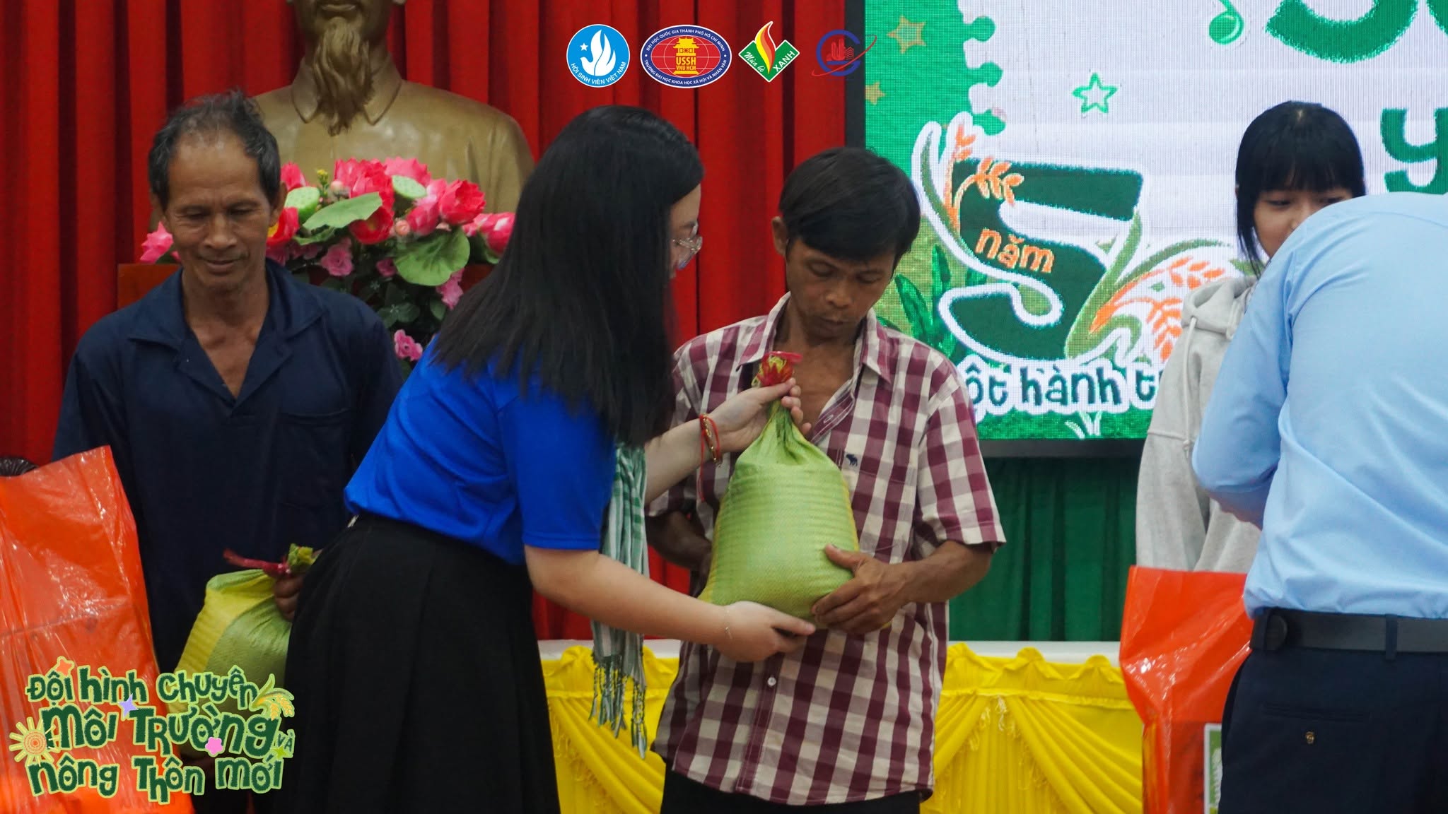 SẺ CHIA YÊU THƯƠNG