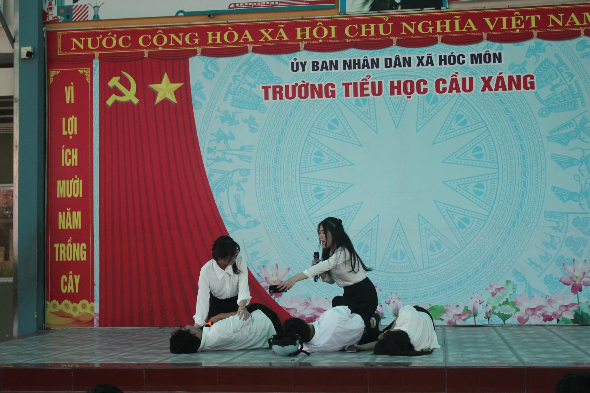 Kịch tuyên truyền về an toàn giao thông tại xã Hóc Môn, TP. HCM