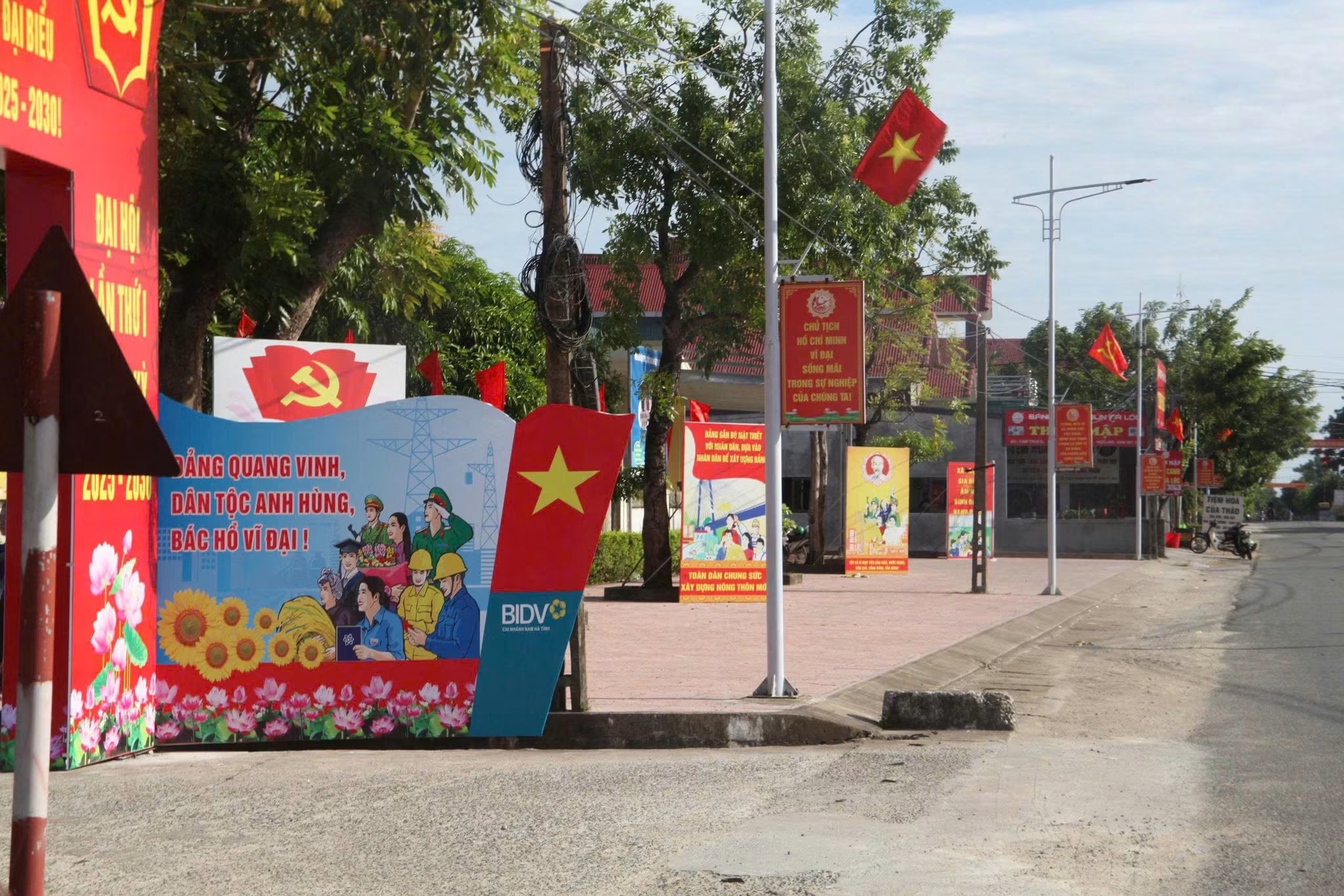 💙 THANH NIÊN SẴN SÀNG – CHUNG TAY CHÀO ĐÓN ĐẠI HỘI ĐẢNG BỘ LẦN THỨ NHẤT XÃ CẨM TRUNG🎉