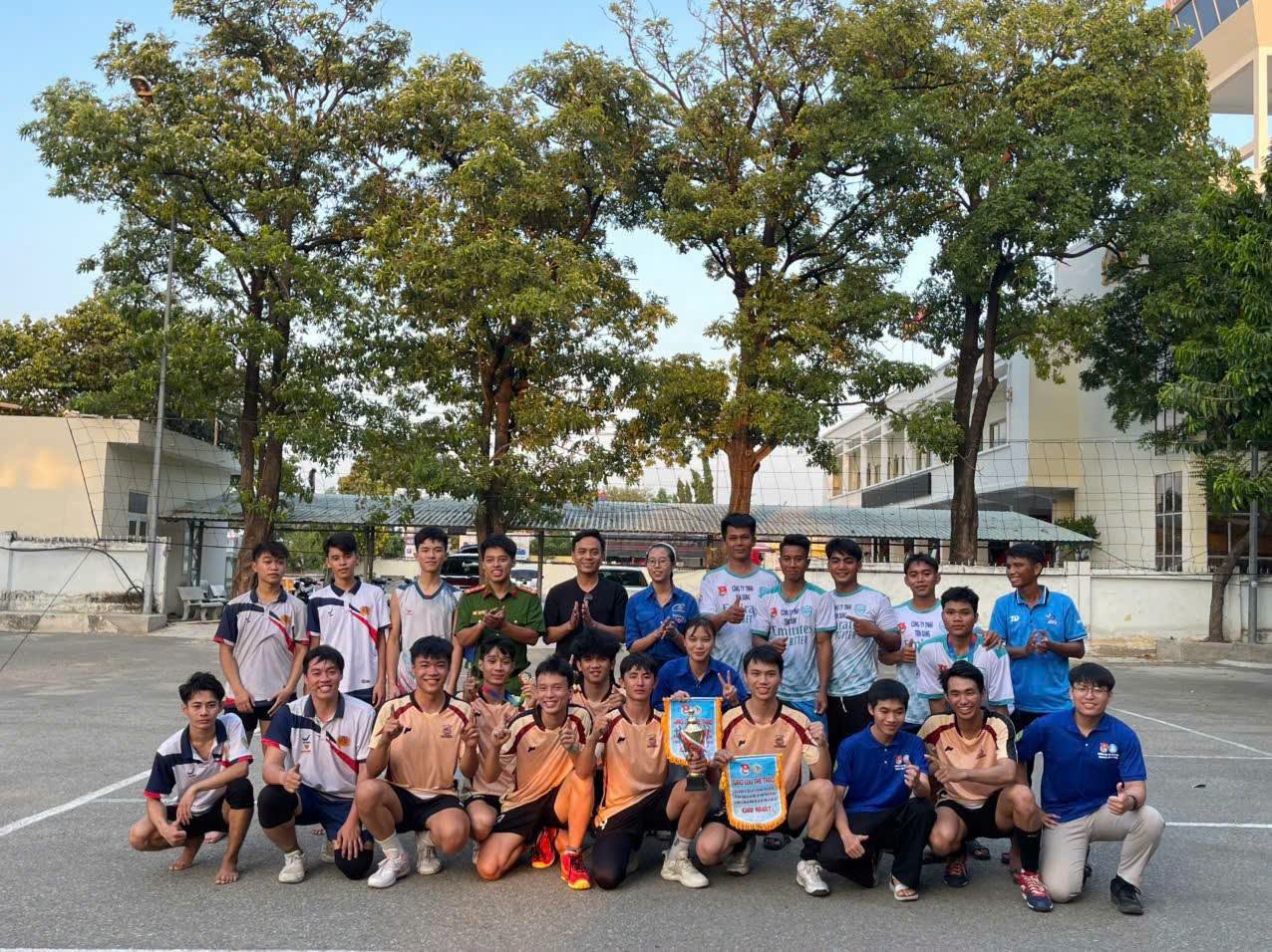 ĐỘI HÌNH THƯỜNG TRỰC TỈNH KHÁNH HÒA THỰC HIỆN GIAO LƯU THỂ THAO VỚI CHI ĐOÀN ĐỘI CHỮA CHÁY VÀ CỨU NẠN CỨU HỘ KHU VỰC 8, TỈNH KHÁNH HÒA, ĐOÀN XÃ CÔNG HẢI TỈNH KHÁNH HÒA