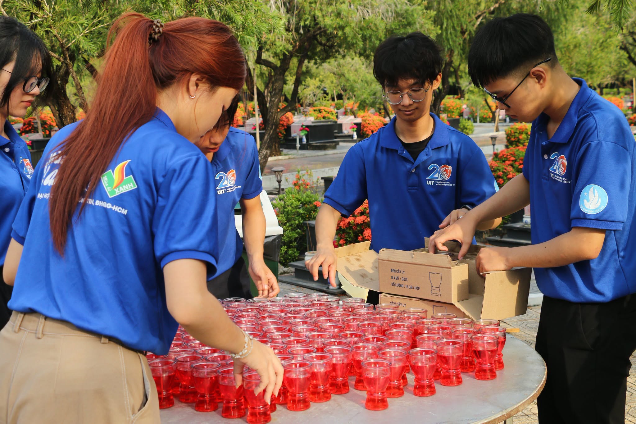 Chương trình “Lễ thắp nến tri ân các Anh hùng Liệt sĩ” tại Nghĩa trang Liệt sĩ Đất Đỏ – Long Điền