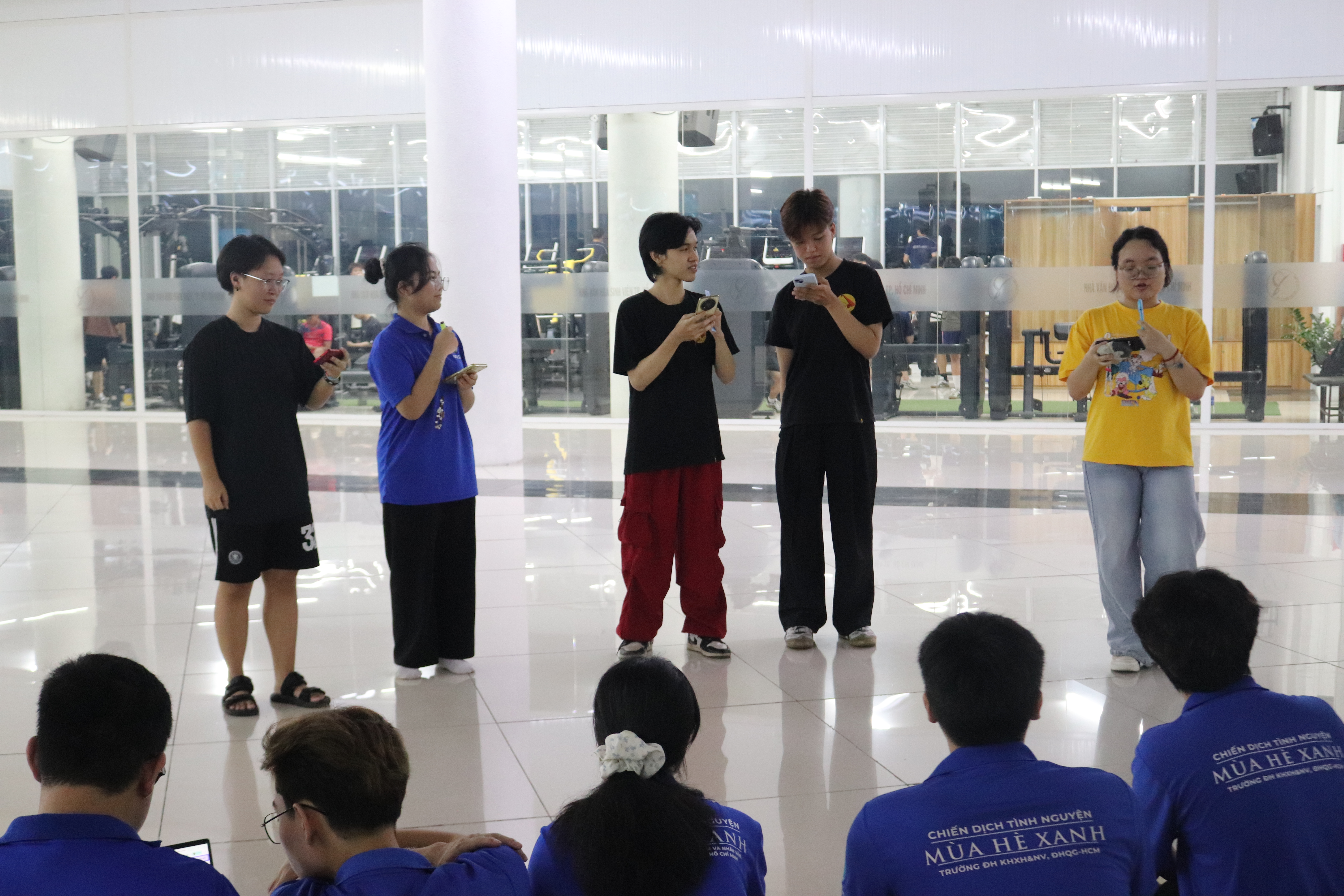 Hoạt động teambuilding