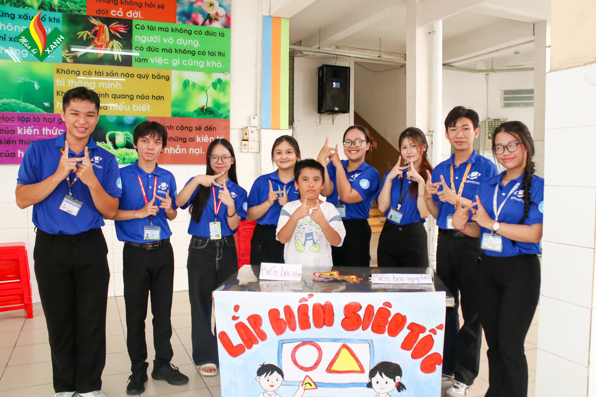 TỔ CHỨC SINH HOẠT HÈ THIẾU NHI CHỦ ĐỀ “VUI HÈ BÉ NGOAN - GIAO THÔNG AN TOÀN”