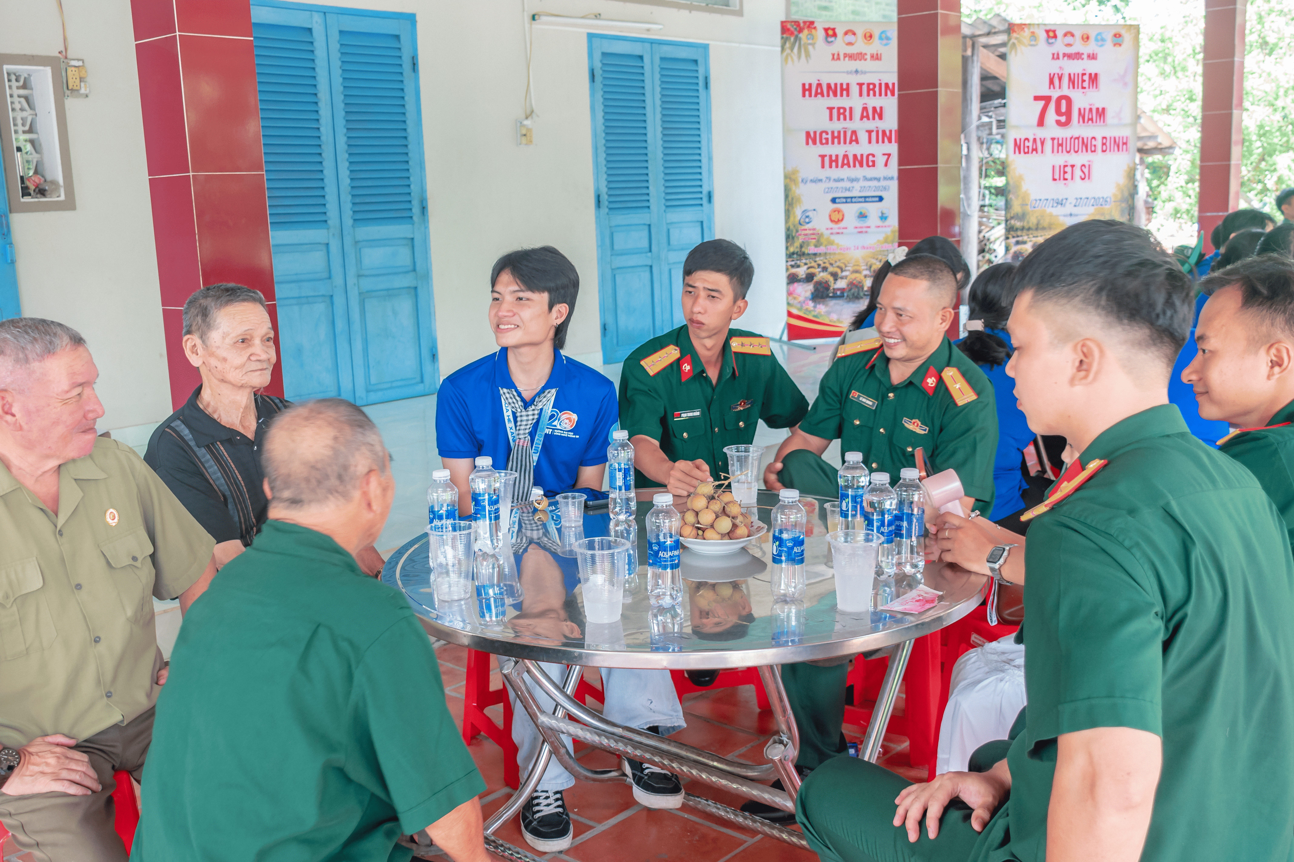Nấu cơm gia đình chính sách