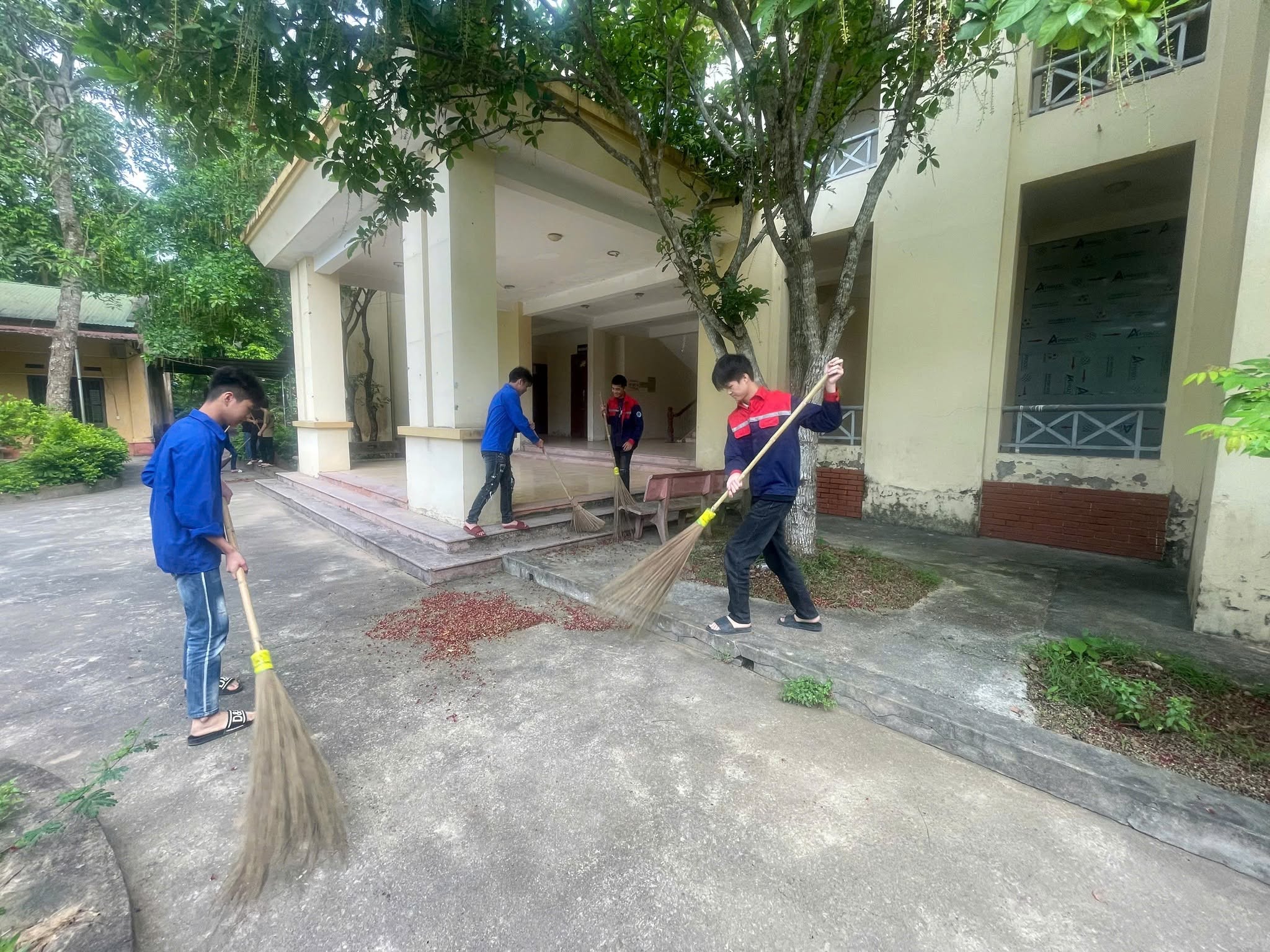 HƯỞNG ỨNG CHIẾN DỊCH THANH NIÊN TÌNH NGUYỆN HÈ 2026 – NGÀY CHỦ NHẬT XANH