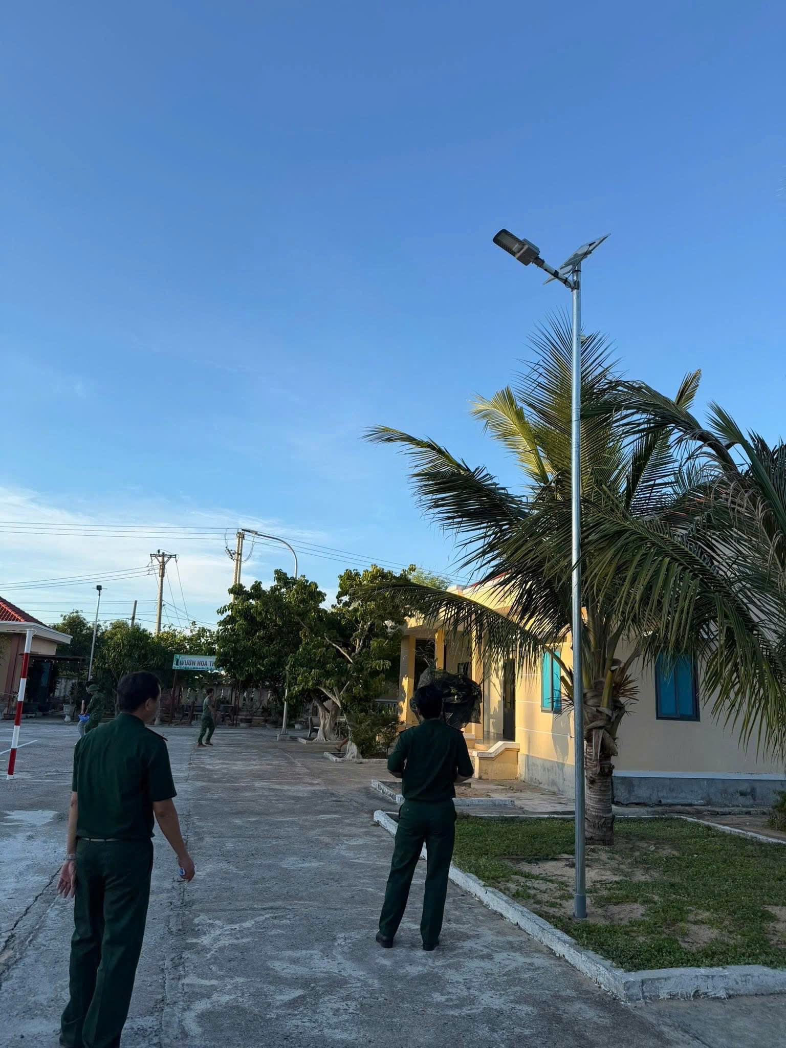 Triển khai công trình thanh niên "Thắp sáng vùng biên"