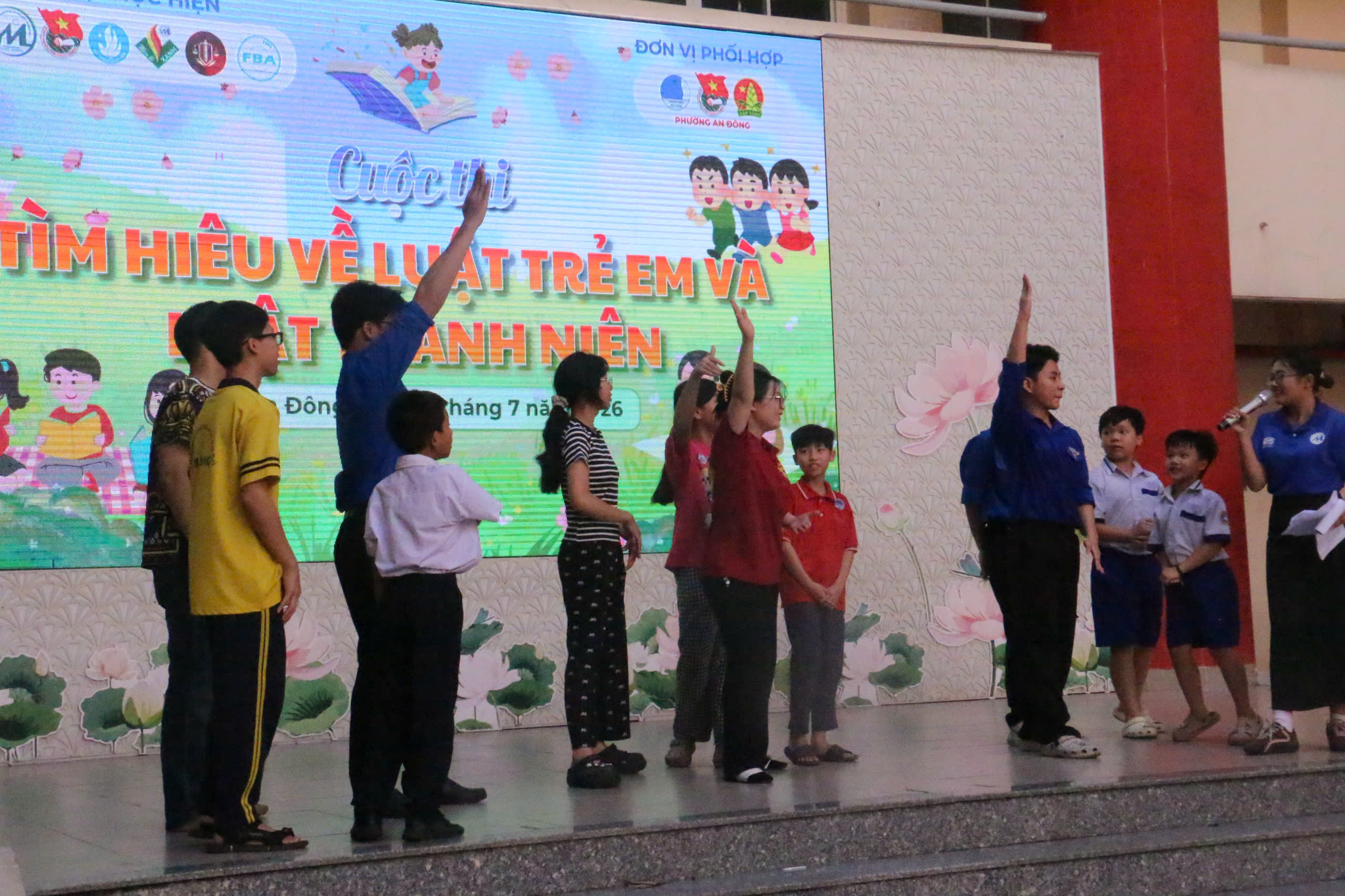 UFM - Hoạt động tuyên truyền pháp luật “Tìm hiểu Luật Trẻ em và Luật Thanh niên”