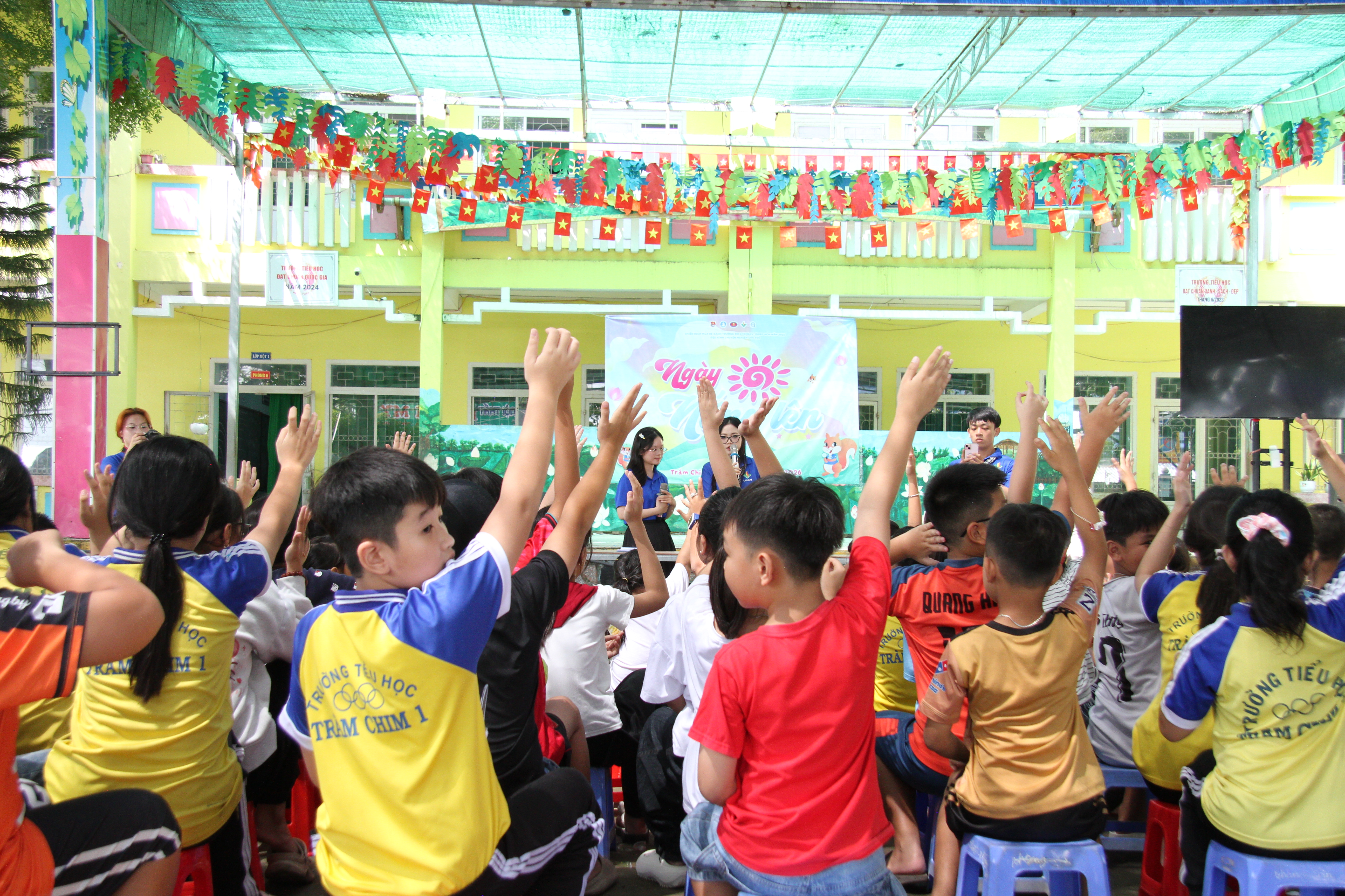 NGÀY NẮNG LÊN” ĐANG RỰC RỠ HƠN BAO GIỜ HẾT