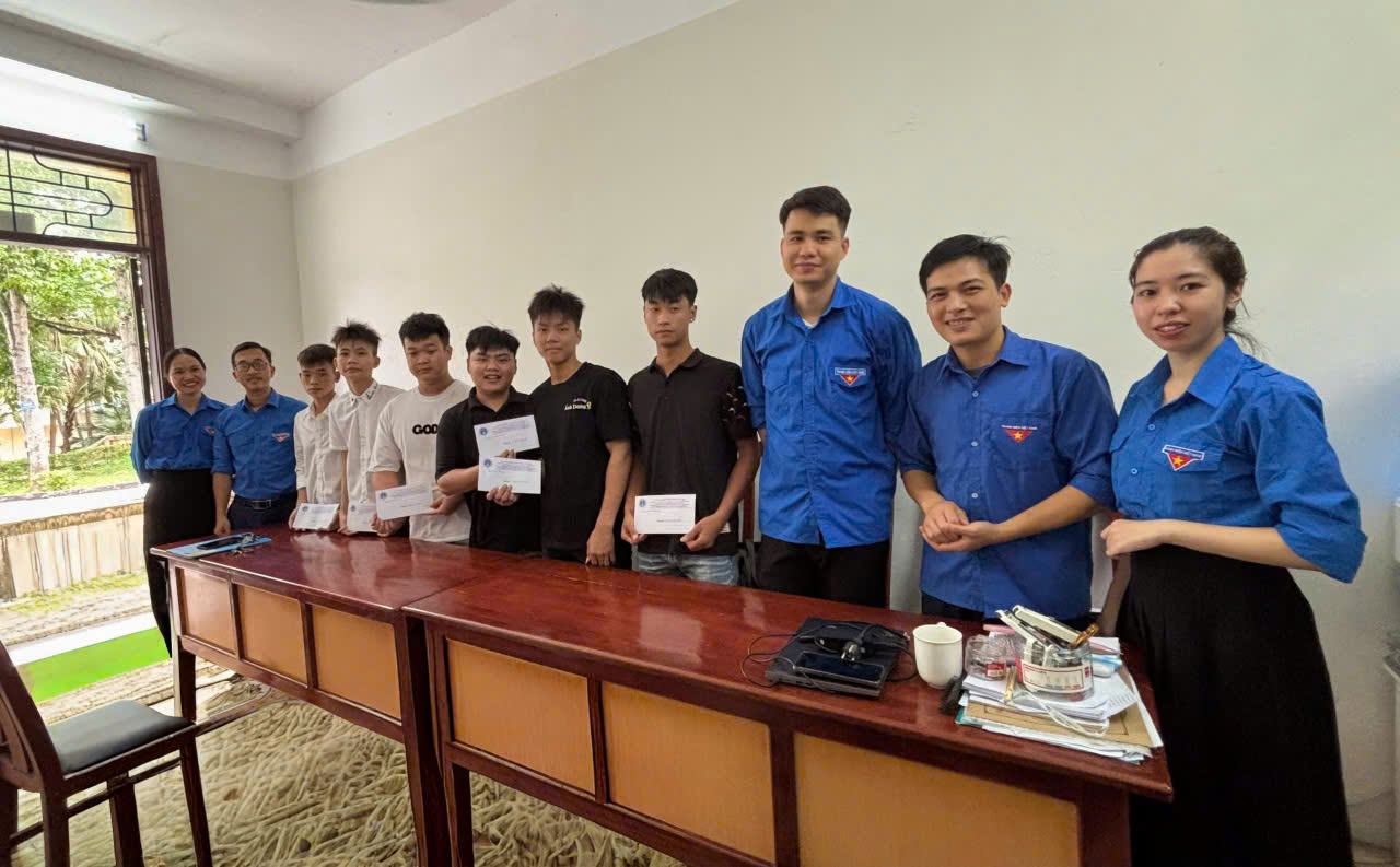 TUỔI TRẺ NHÀ TRƯỜNG CHUNG TAY TIẾP SỨC MÙA THI NĂM 2026