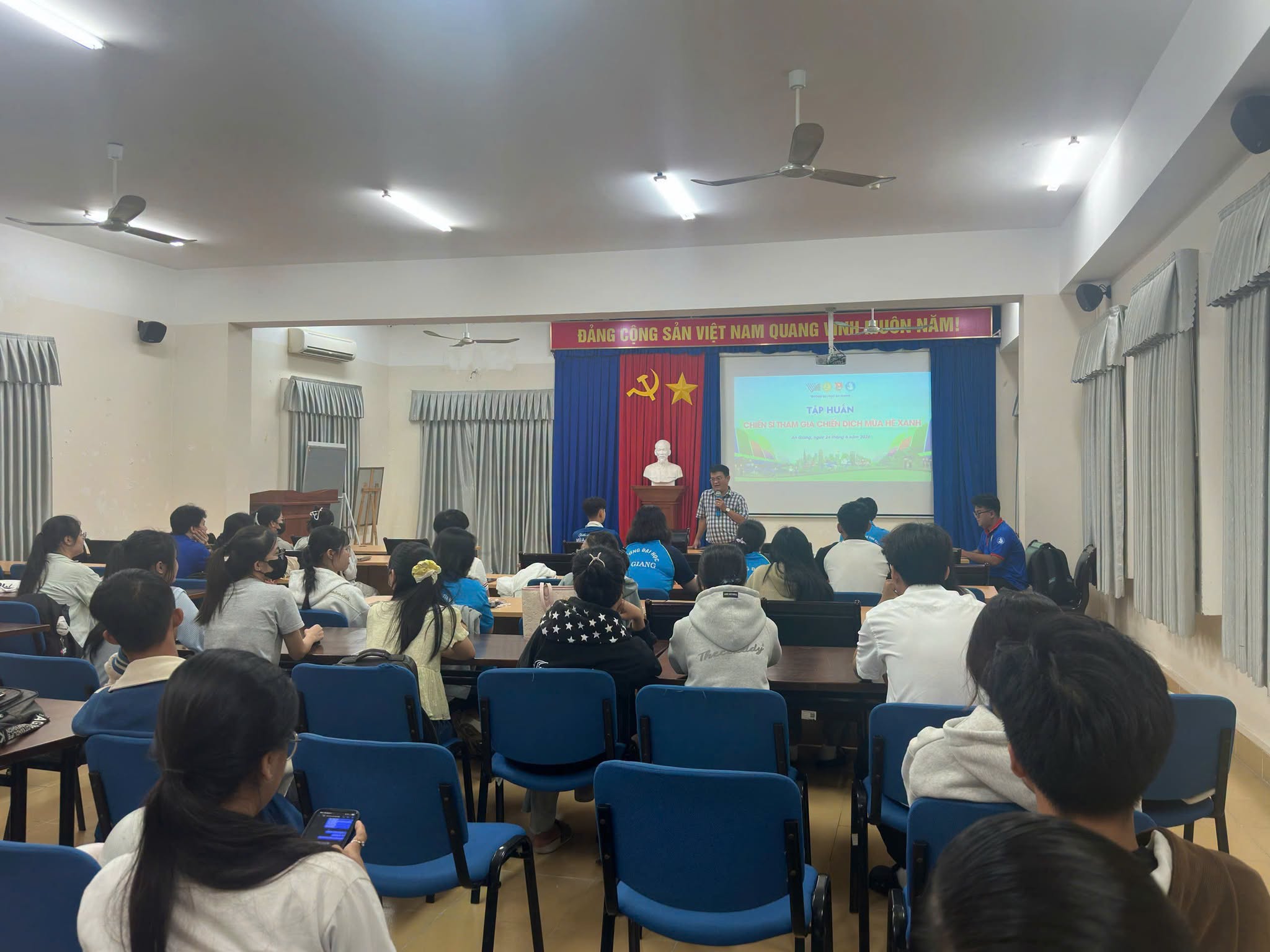 SẴN SÀNG TÂM THẾ – CHÂN CỨNG ĐÁ MỀM BƯỚC VÀO CHIẾN DỊCH!