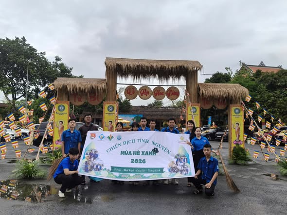 Ra quân chiến dịch mùa hè xanh