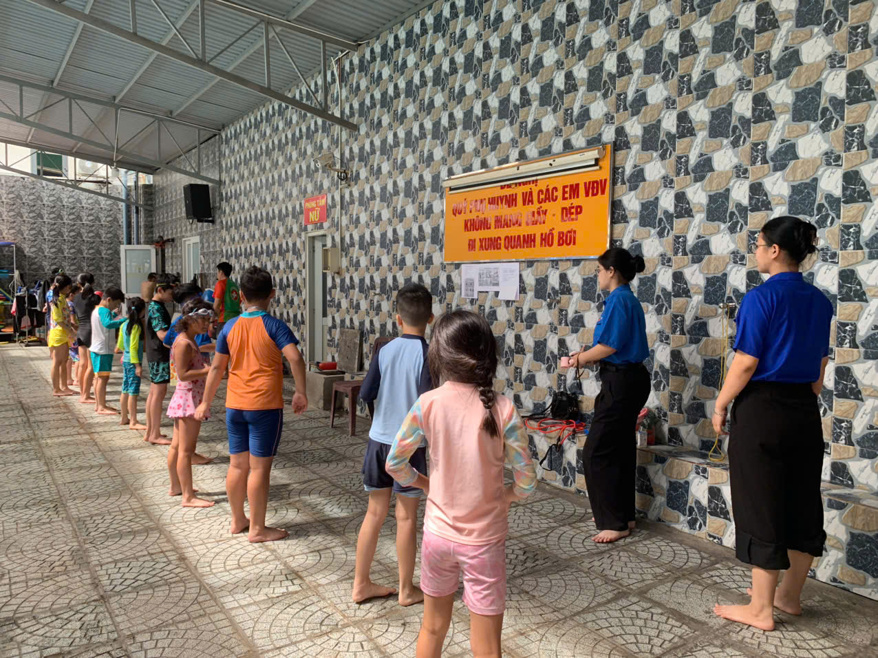 UFM - Lớp phổ cập bơi ngày 03/07