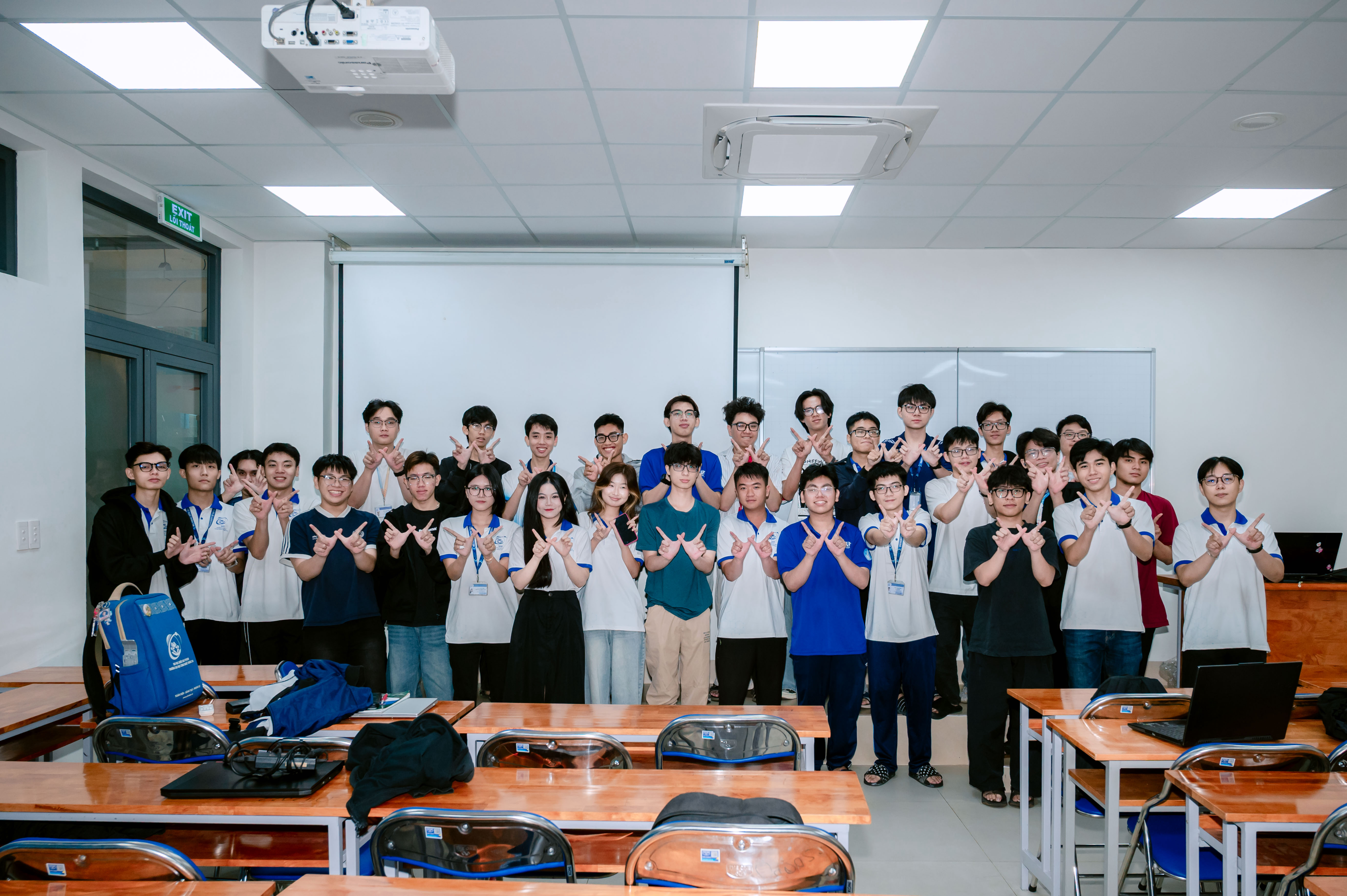 [MÙA HÈ XANH UIT 2026 [Lập Trình Web] [BUỔI HỌC ĐẦU TIÊN]