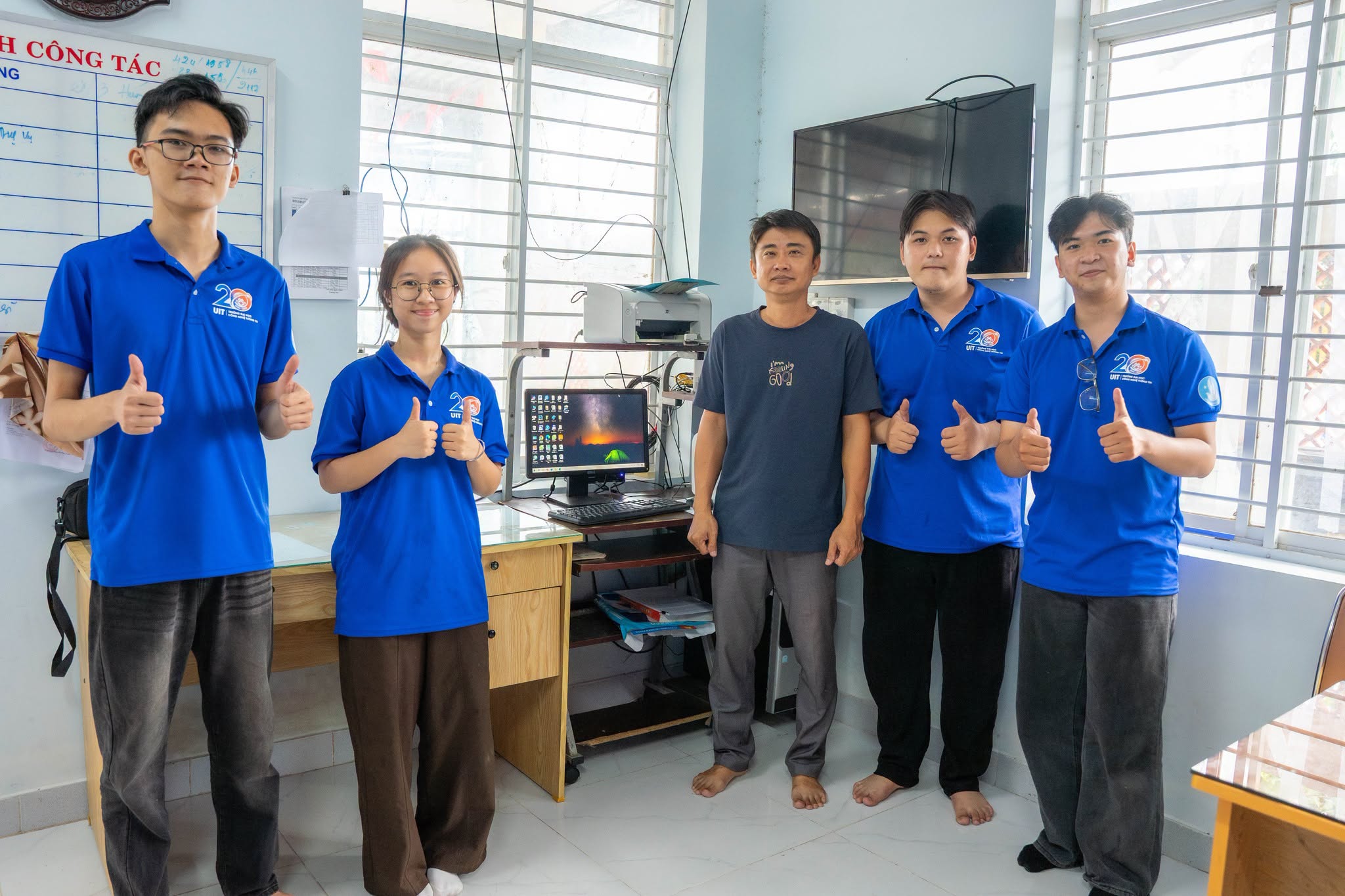 Hỗ trợ sửa máy tính ở địa phương