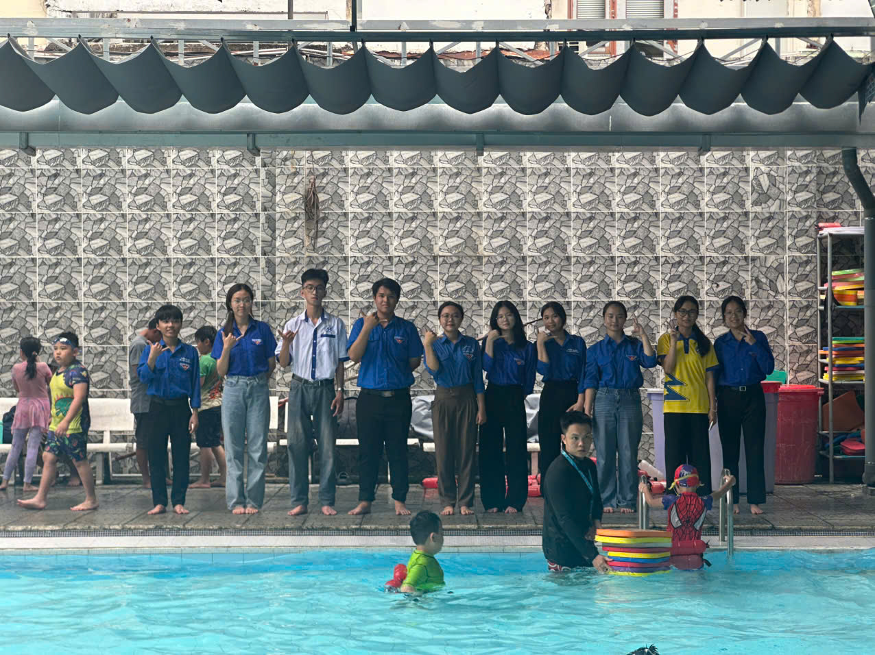 UFM - Lớp phổ cập bơi ngày 16/06