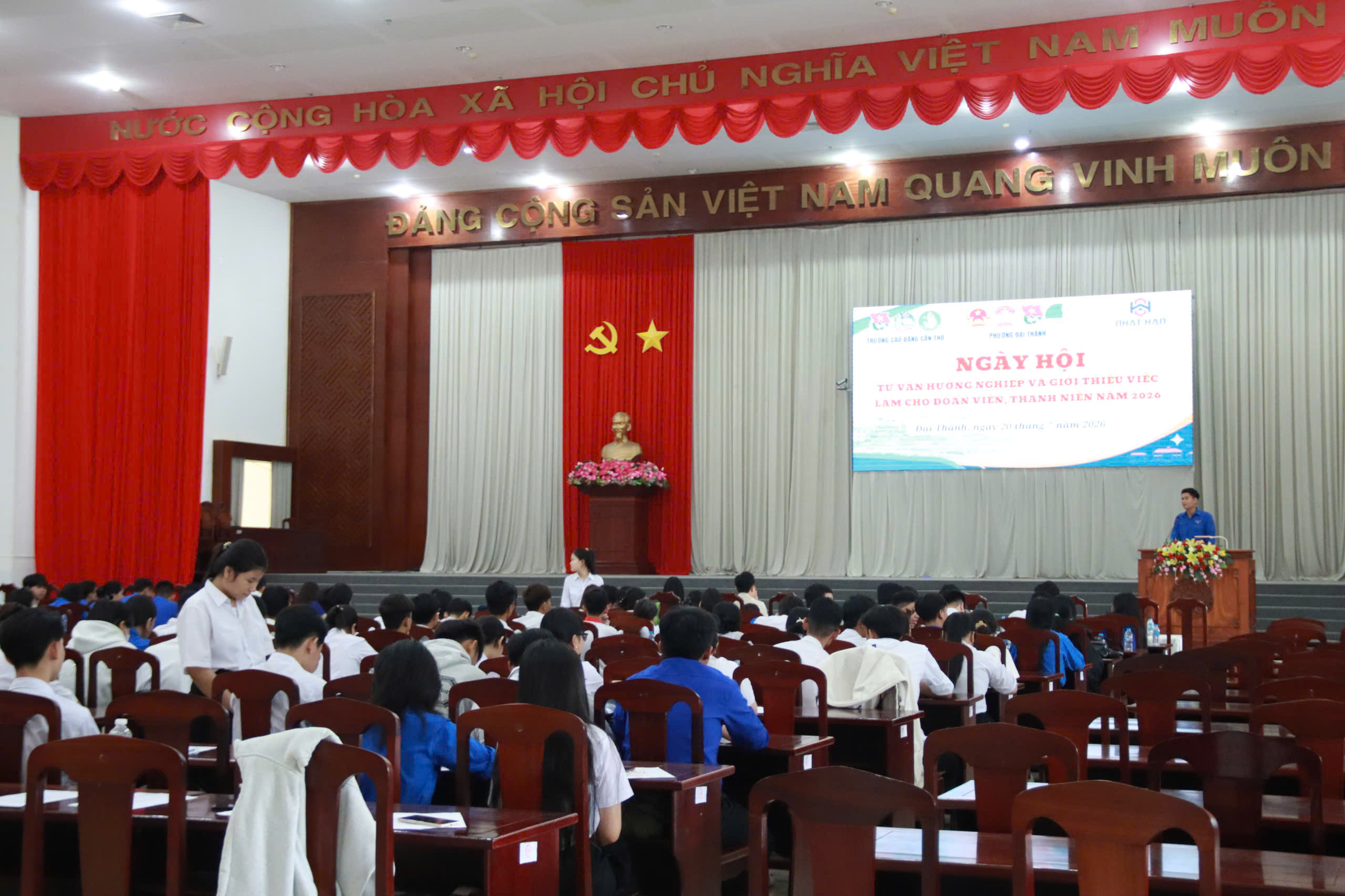 Ngày hội Tư vấn hướng nghiệp và giới thiệu việc làm cho đoàn viên, thanh niên năm 2026