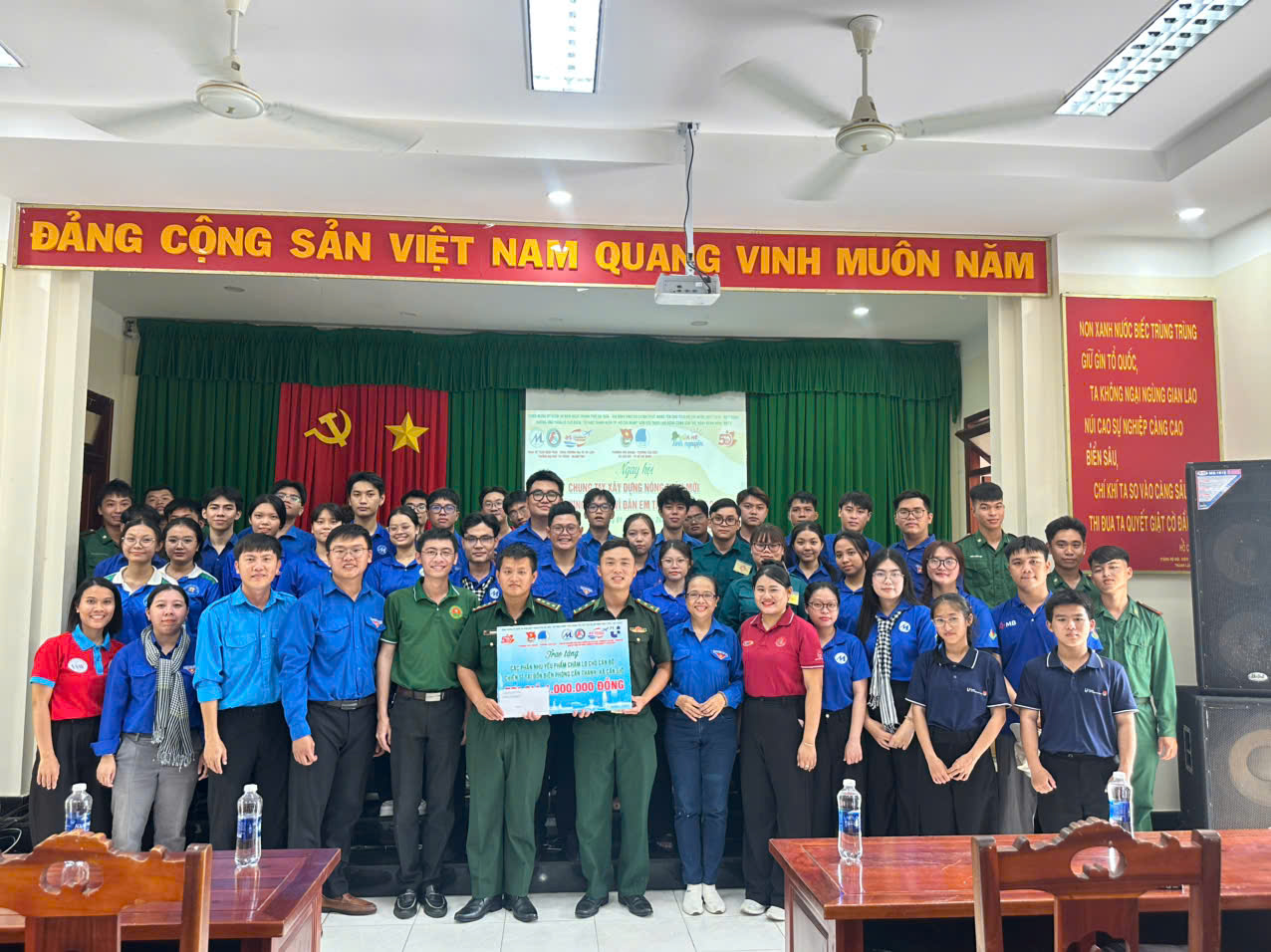 UFM - Thăm đồn biên phòng Cần Thạnh