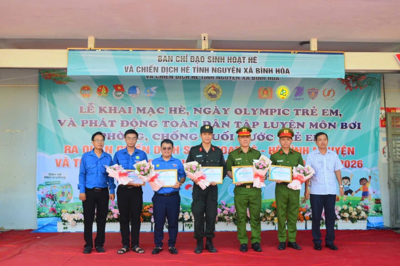 TUỔI TRẺ AGU ĐỒNG HÀNH CÙNG THIẾU NHI XÃ BÌNH HÒA TRONG NGÀY HỘI CHÀO HÈ