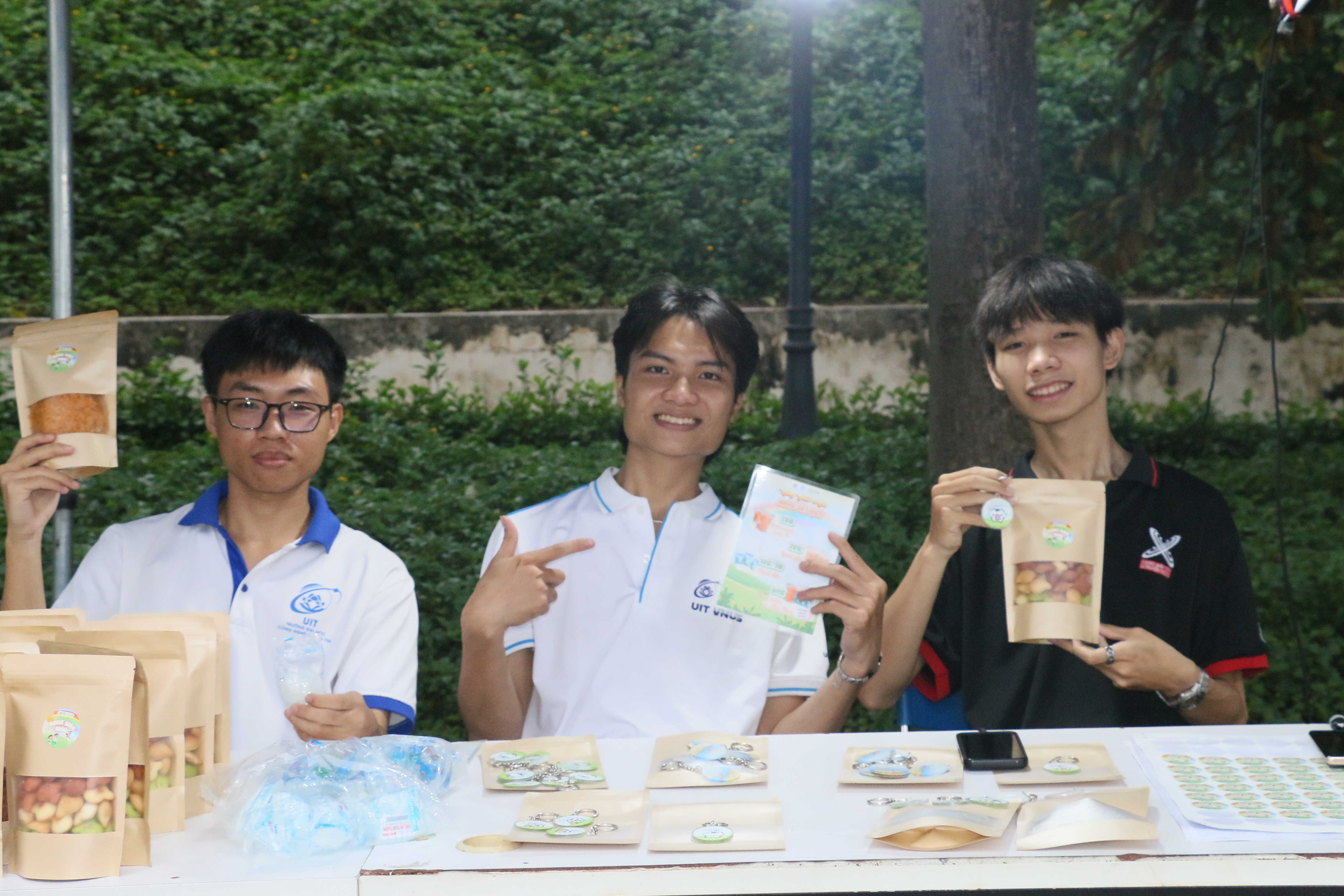 Gây quỹ tại Nhà Văn hóa Sinh viên
