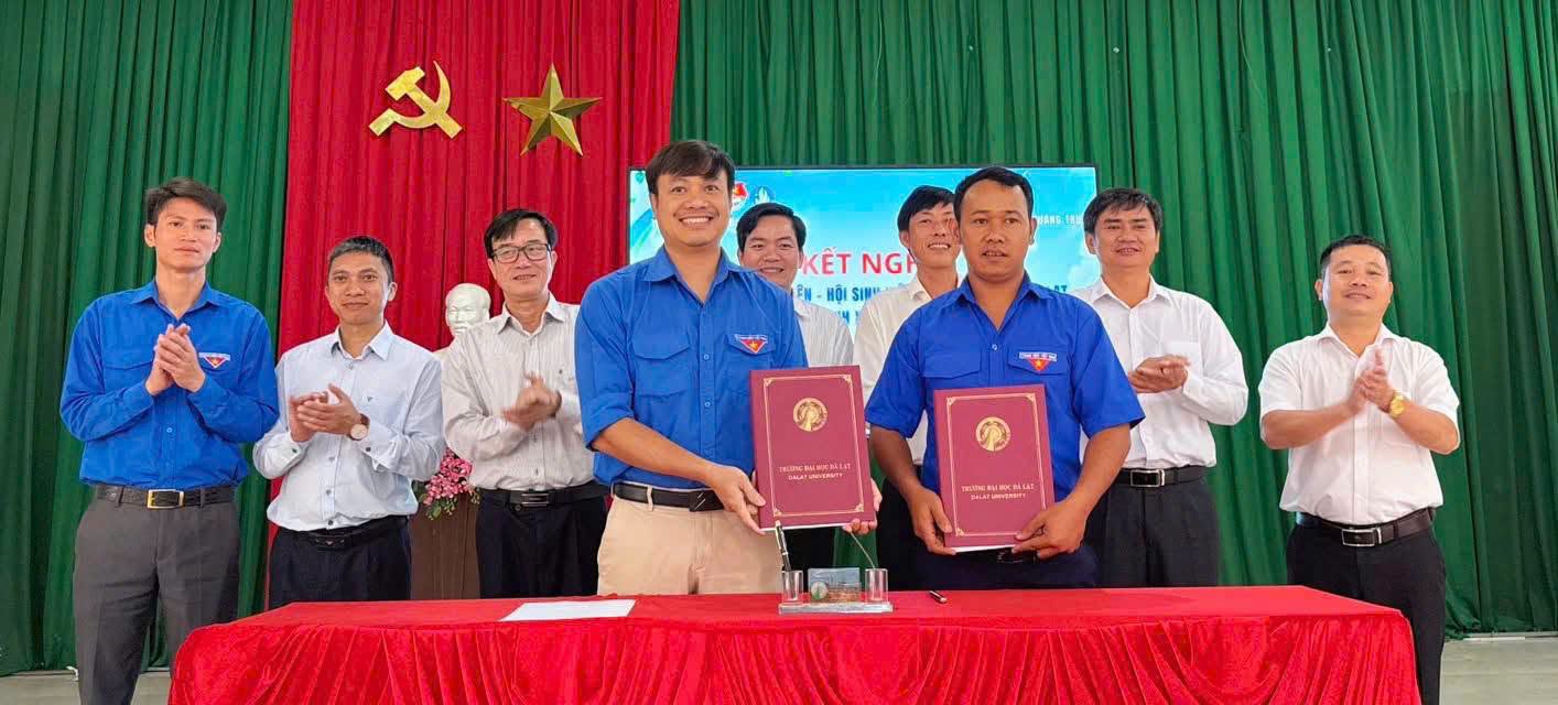 LỄ KẾT NGHĨA GIỮA ĐOÀN THANH NIÊN – HỘI SINH VIÊN TRƯỜNG ĐẠI HỌC ĐÀ LẠT VÀ ĐOÀN THANH NIÊN XÃ QUẢNG TRỰC