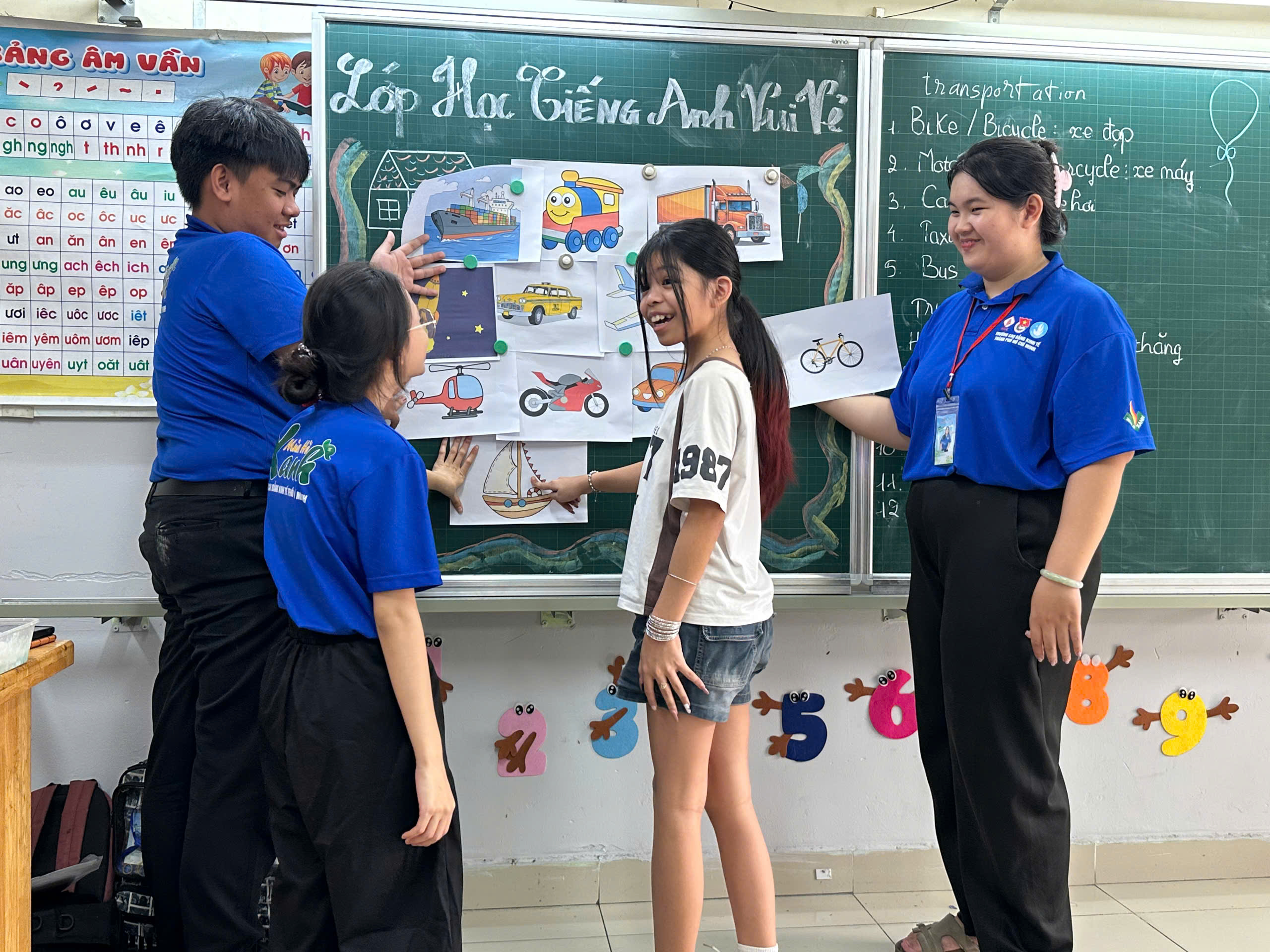 LỚP HỌC TIẾNG ANH VUI NHỘN PHƯỜNG VƯỜN LÀI