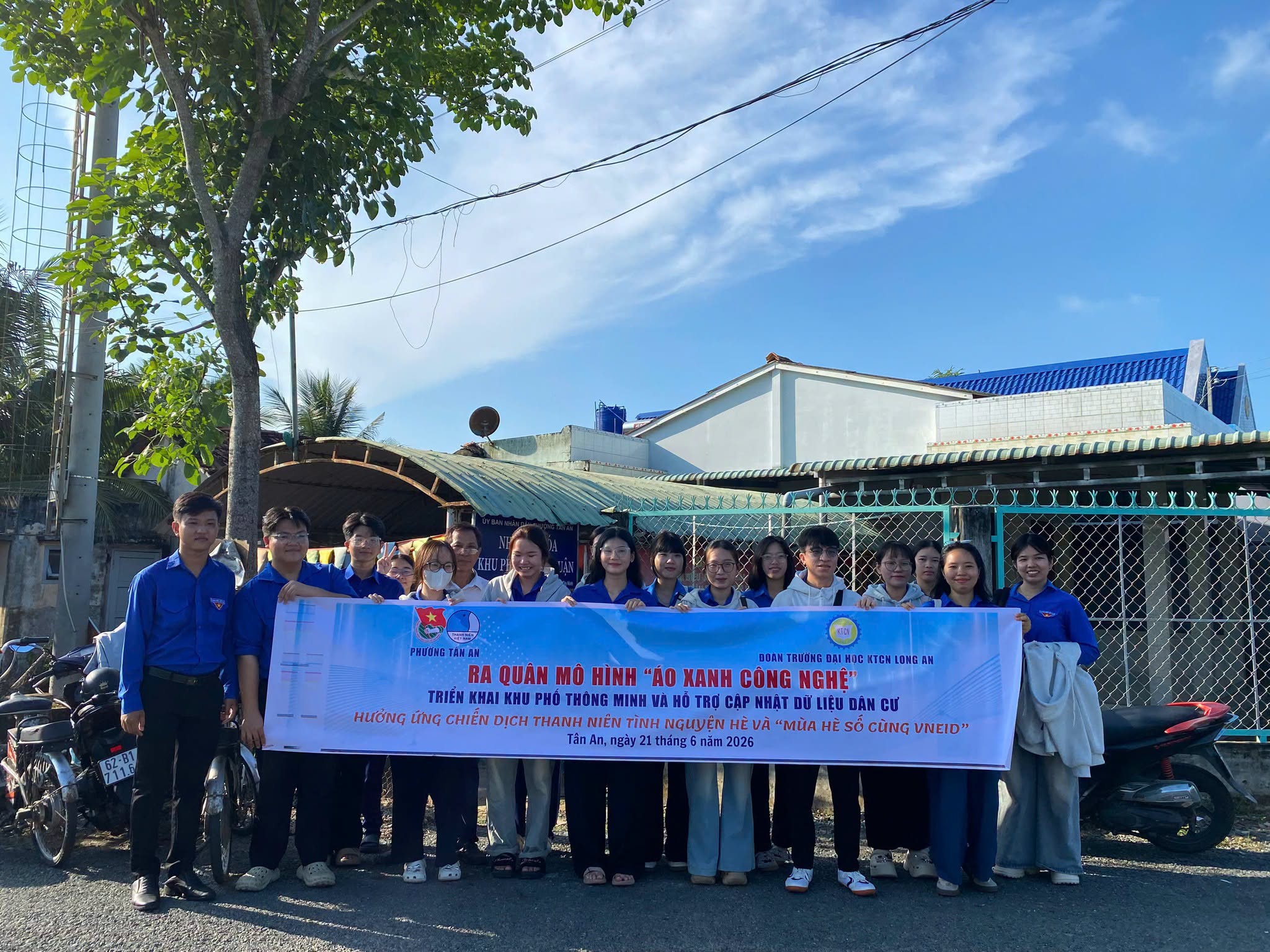 HƯỞNG ỨNG CHIẾN DỊCH THANH NIÊN TÌNH NGUYỆN HÈ VÀ “MÙA HÈ SỐ CÙNG VNEID”